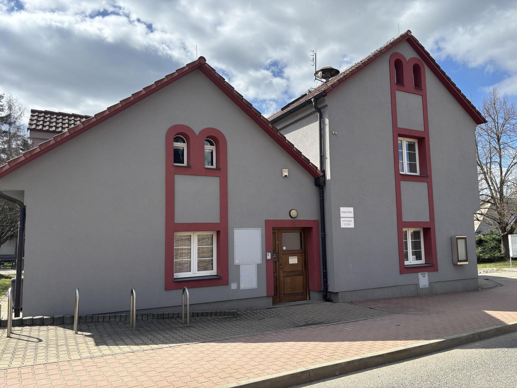 Místní knihovna Lochkov