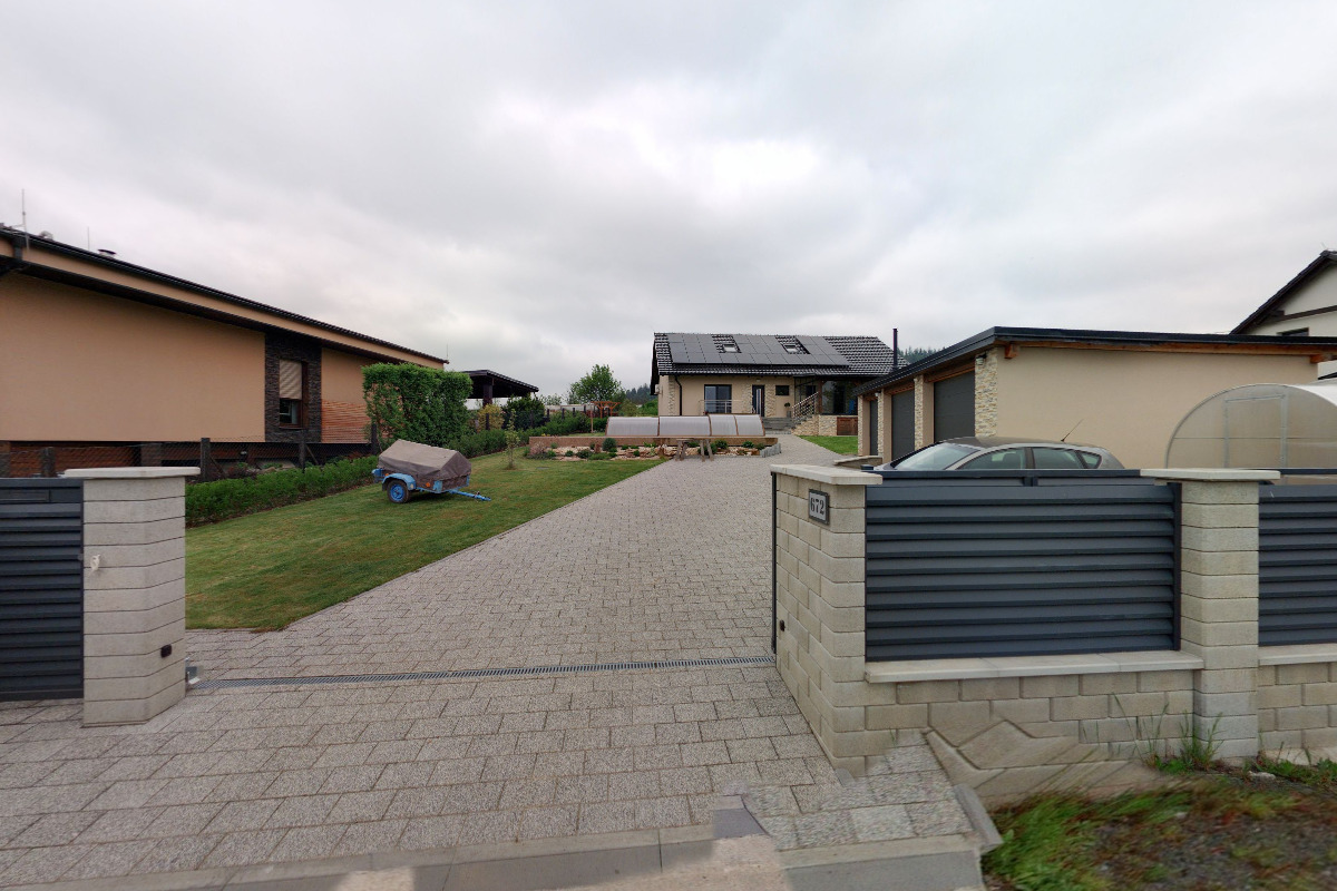 Slušný svět realit, s.r.o.