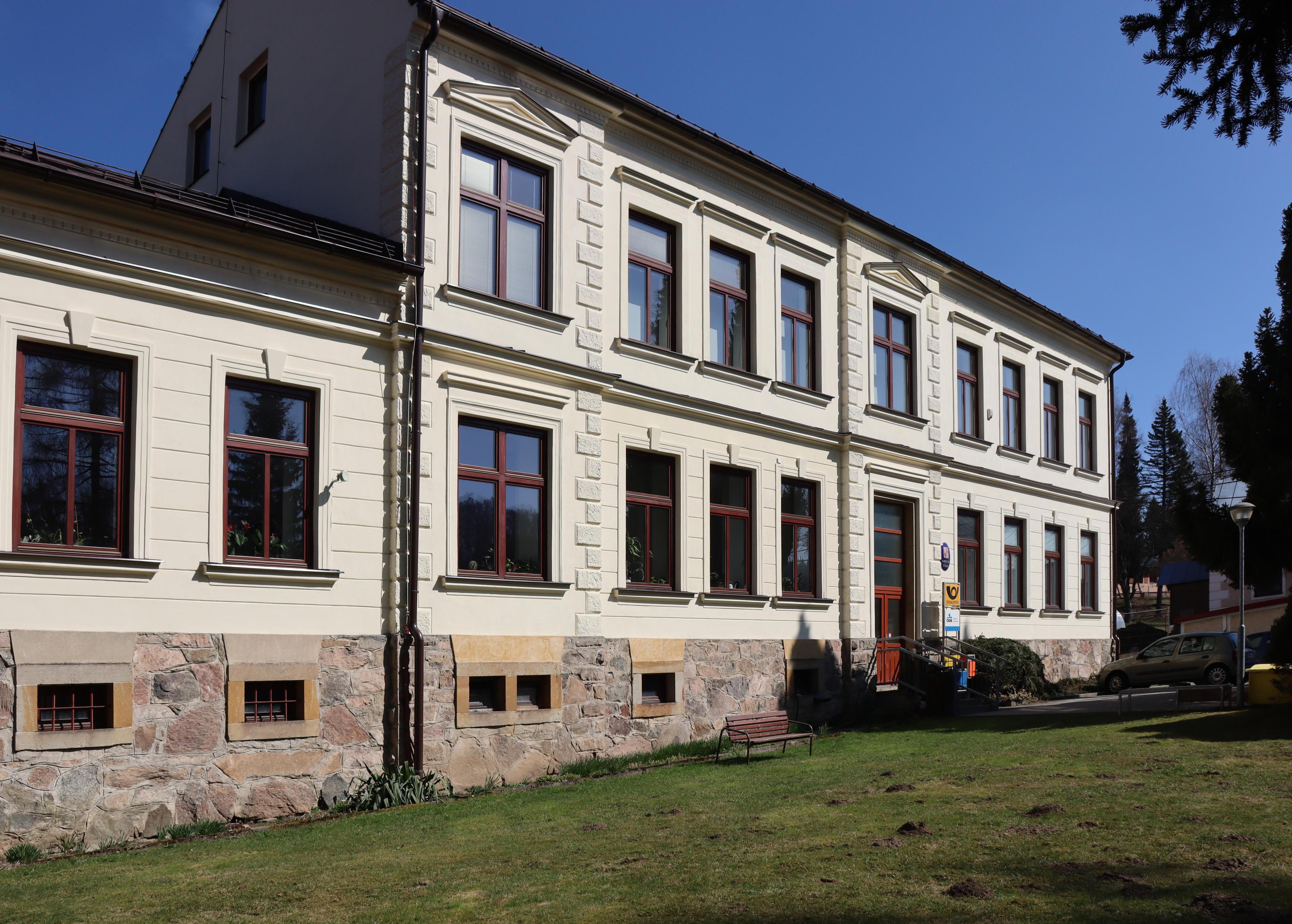 Sedloňov - obecní úřad foto 6