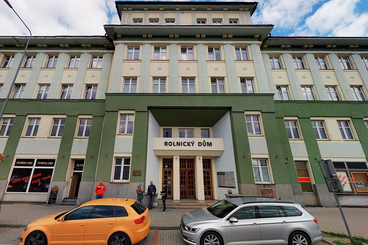 SVĚT OKEN - plastová okna a dveře