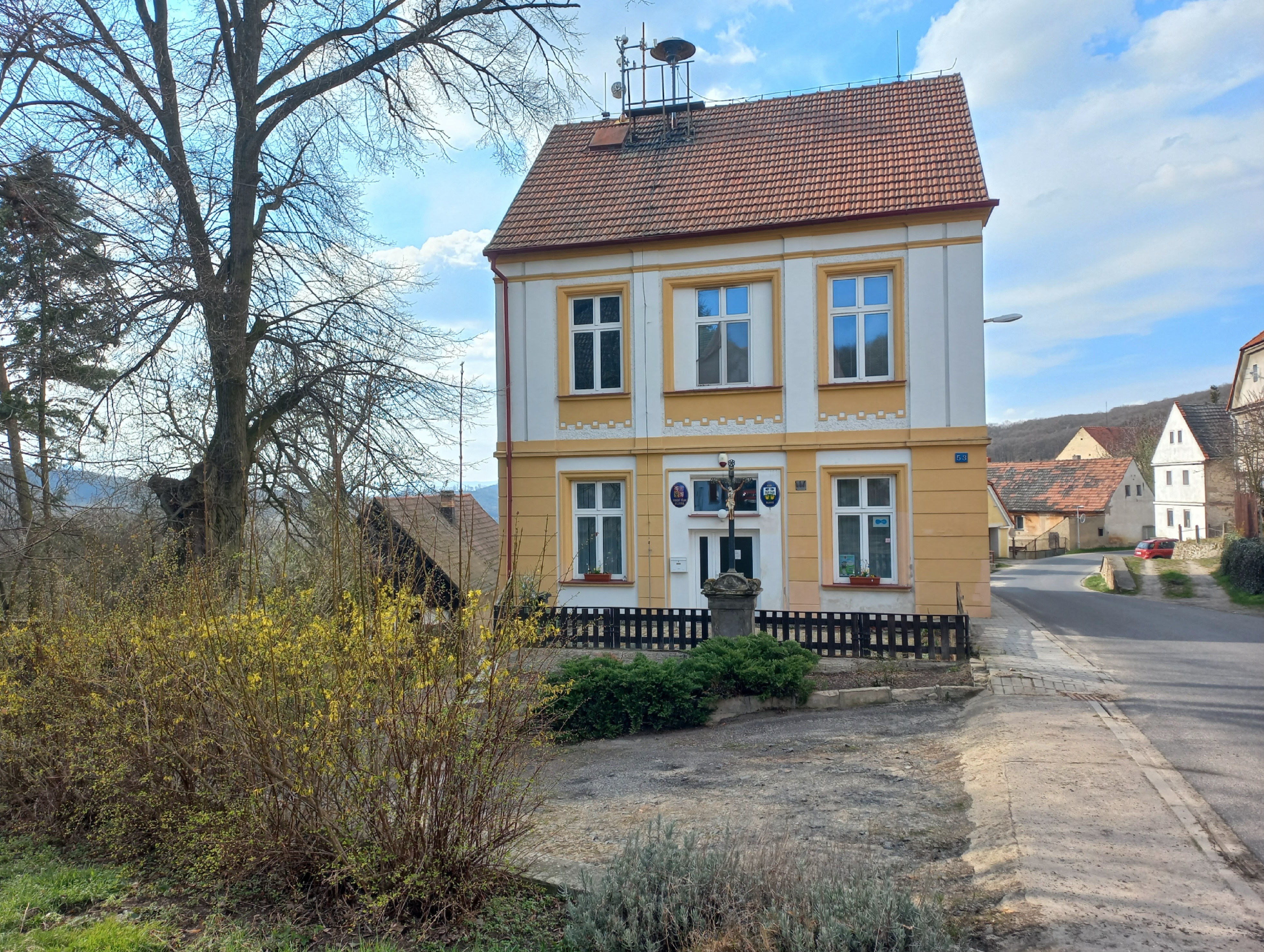 Hlinná - obecní úřad foto 5