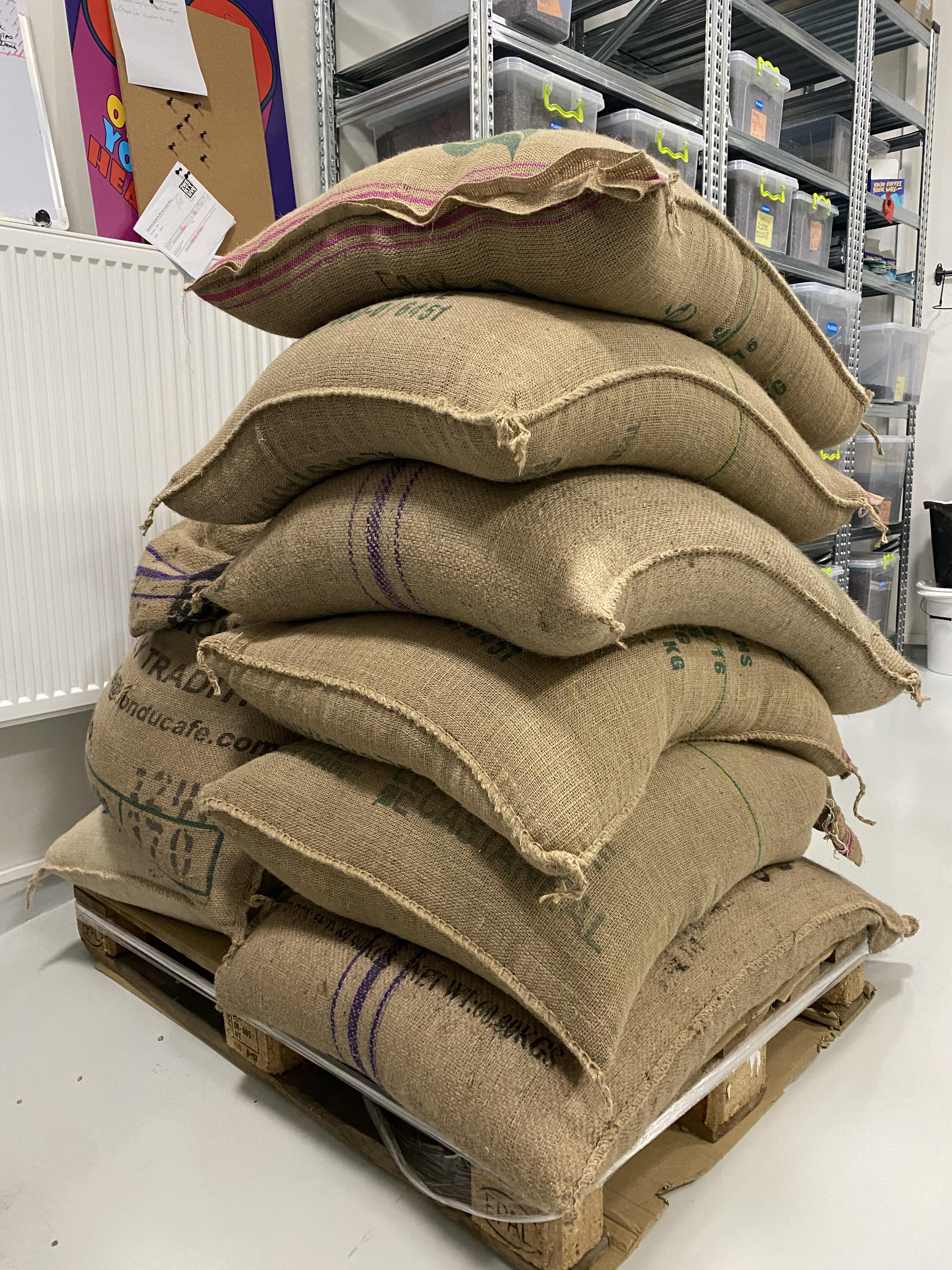 25 COFFEE ROASTERS foto 4