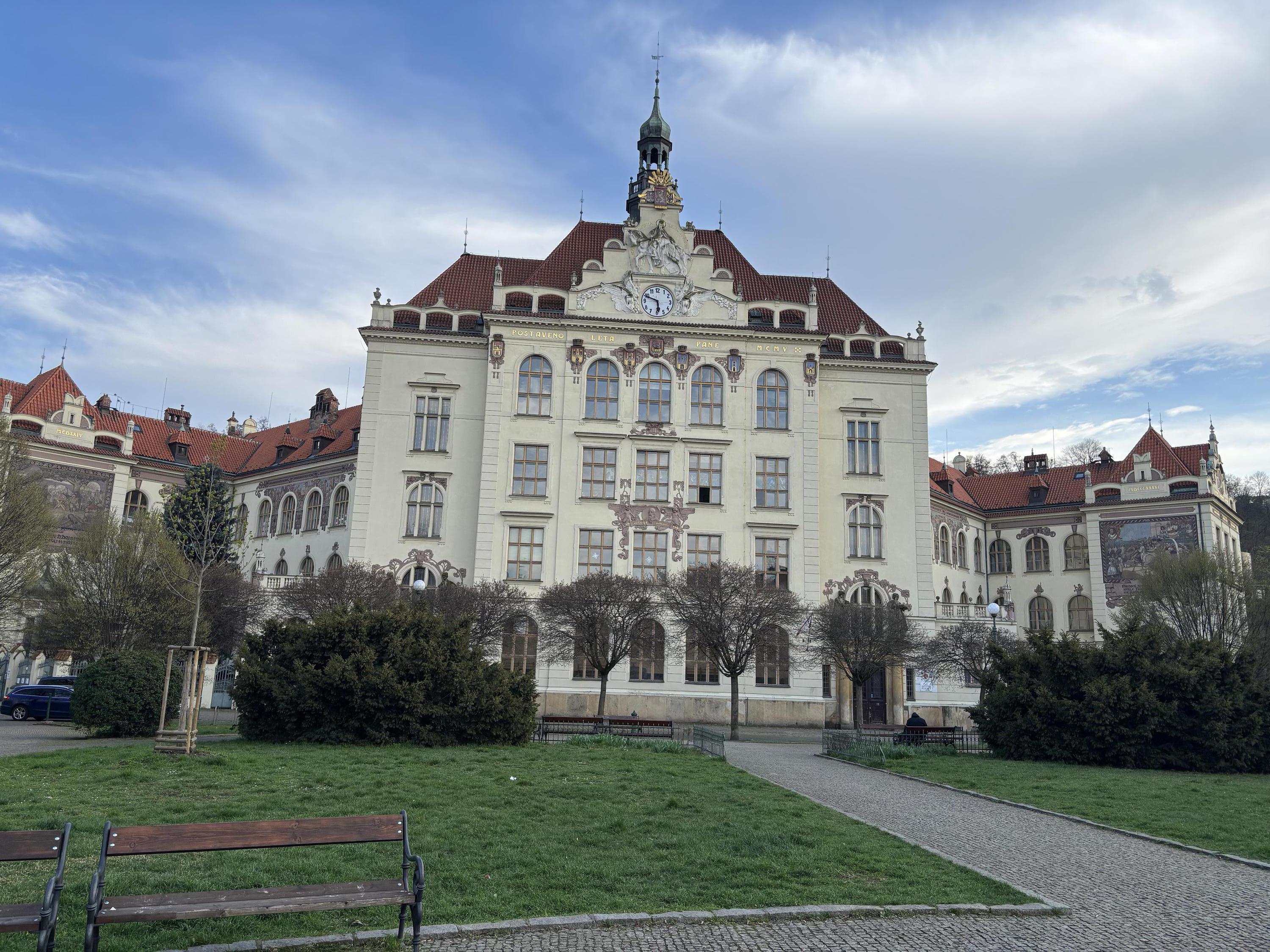 ZŠ a MŠ Praha 8, Lyčkovo náměstí foto 4
