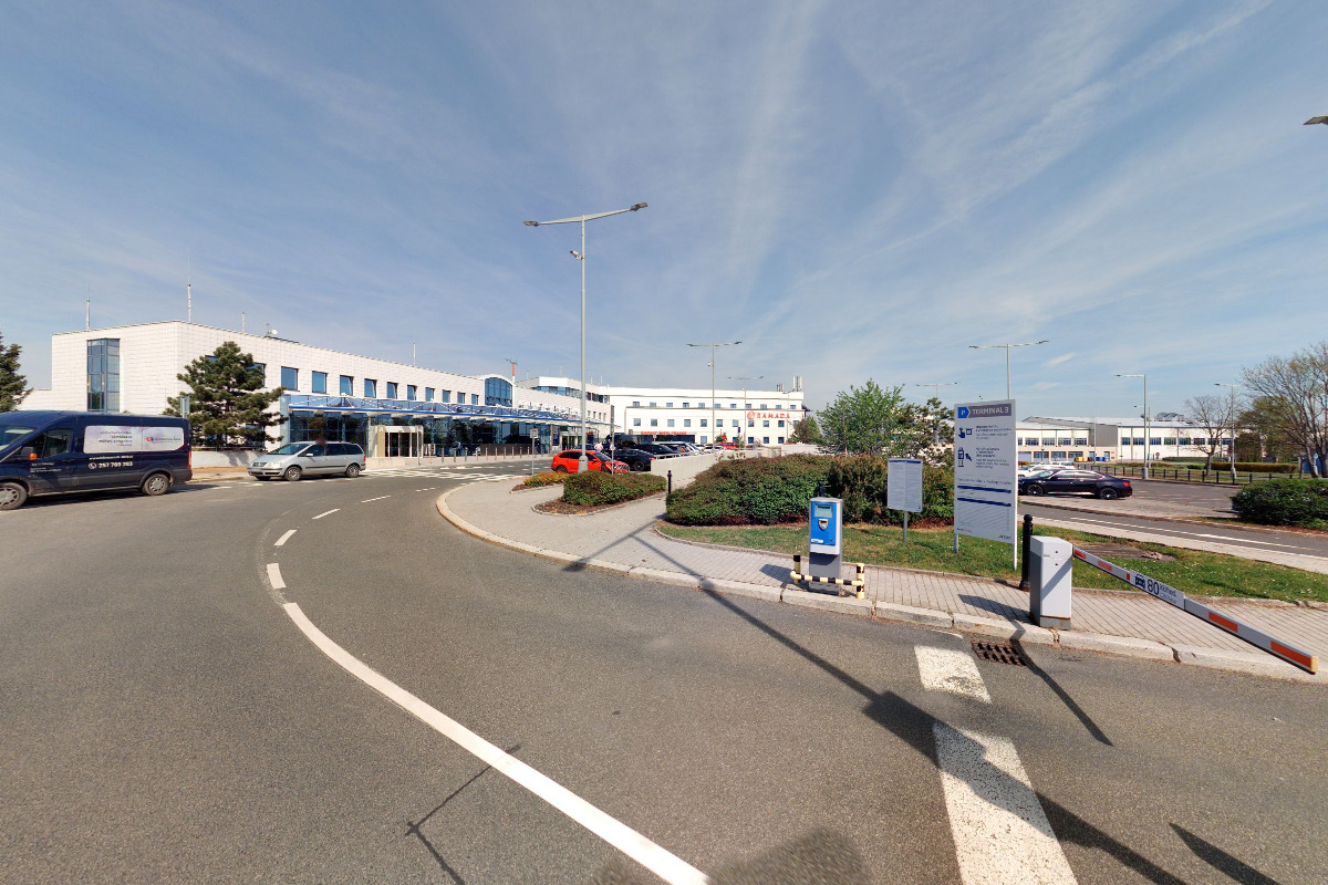 AeroParking – Parkoviště Terminal 3 foto 3
