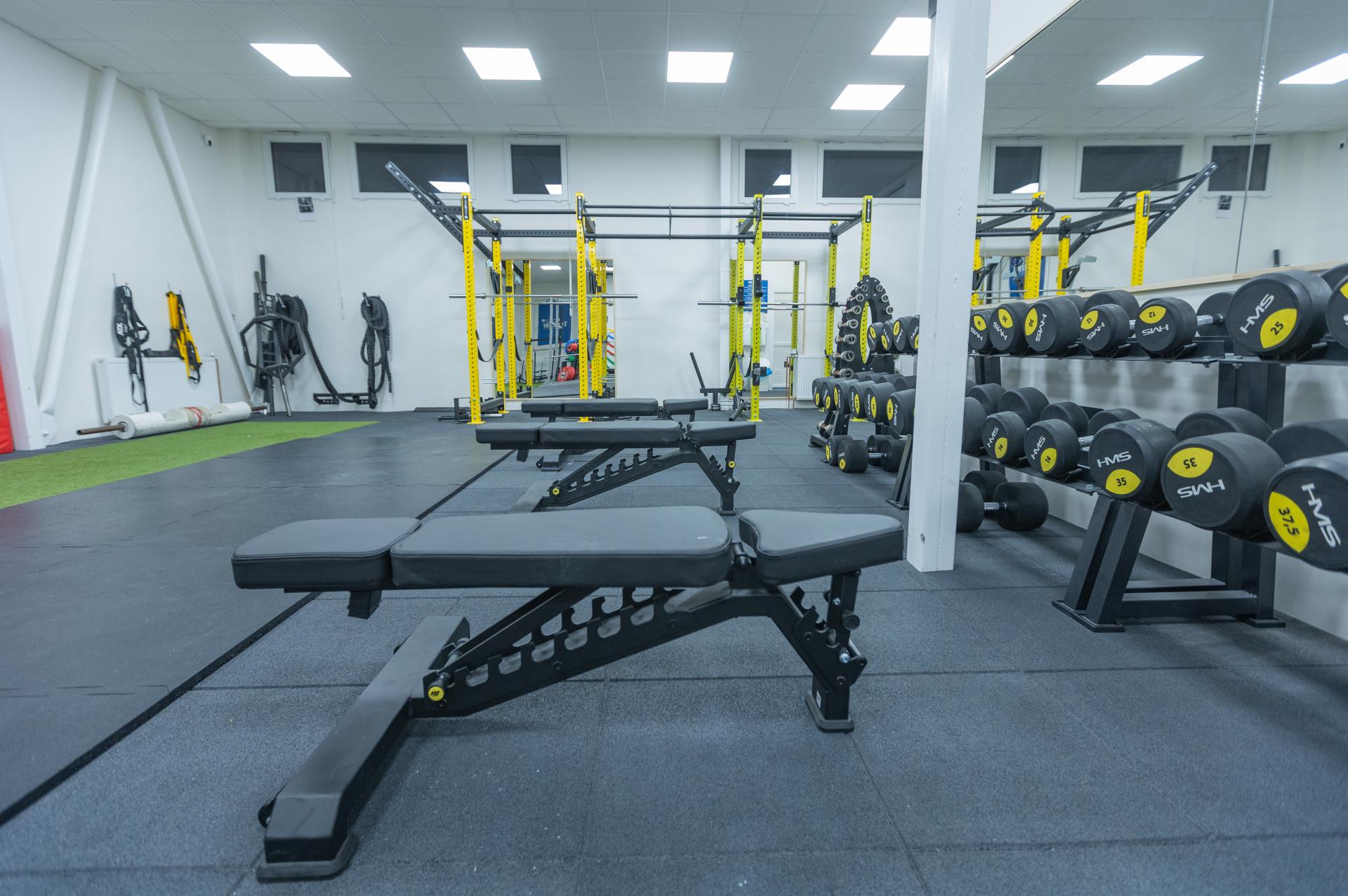 TWISTER FITNESS club