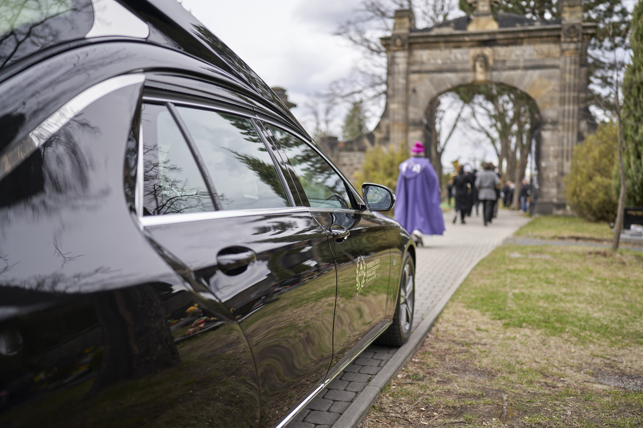POHŘEBNÍ ÚSTAV ELPIS - Pohřební služba Mělník foto 4