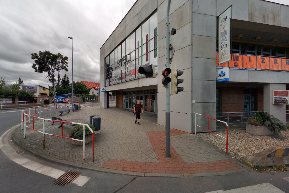 Místní knihovna Újezd nad Lesy foto 4