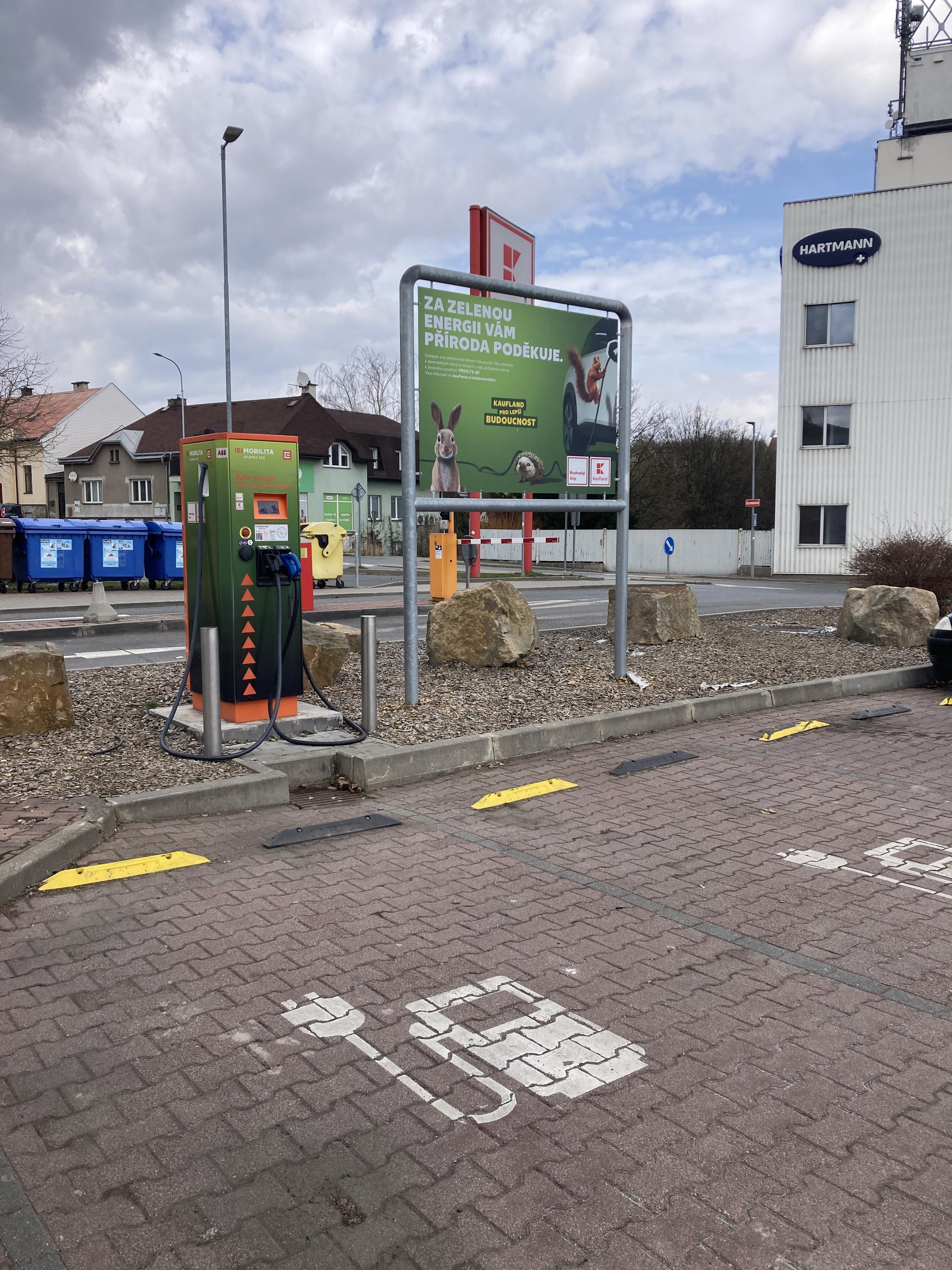 Nabíjecí stanice ČEZ foto 2
