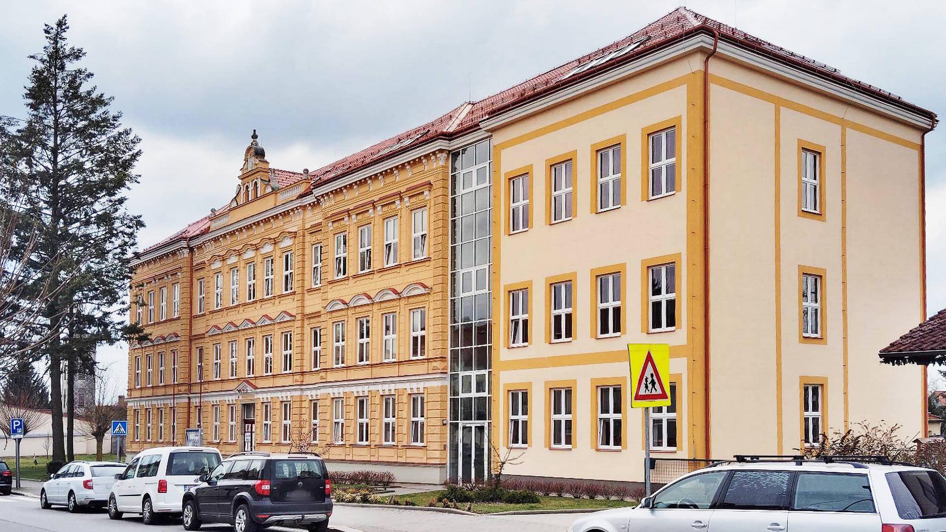 ZŠ Dačice, Komenského foto 4