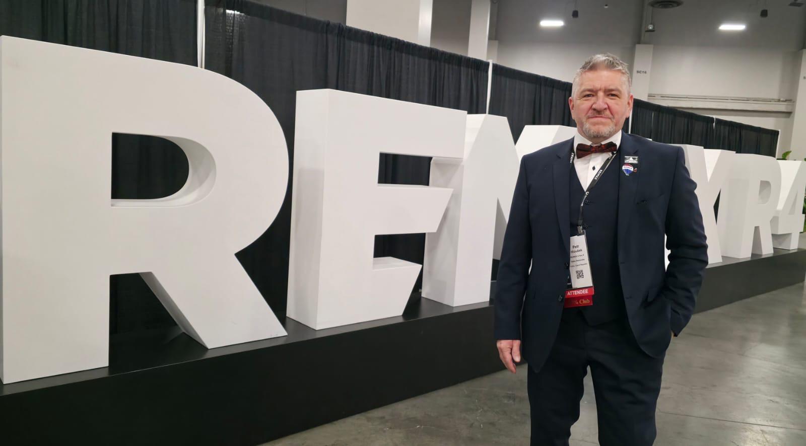 Ing. Petr Hloušek, certifikovaný makléř RE/MAX 4 You foto 4