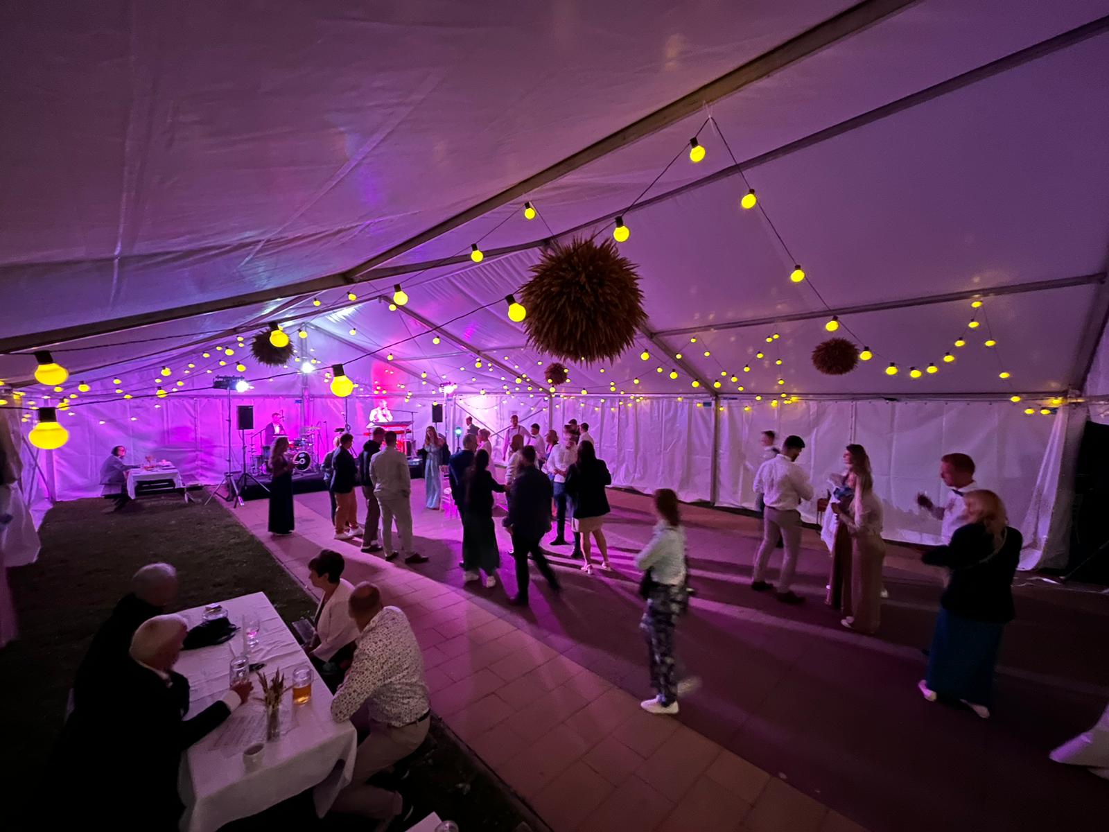 Párty stany Pavel Vondrák foto 6