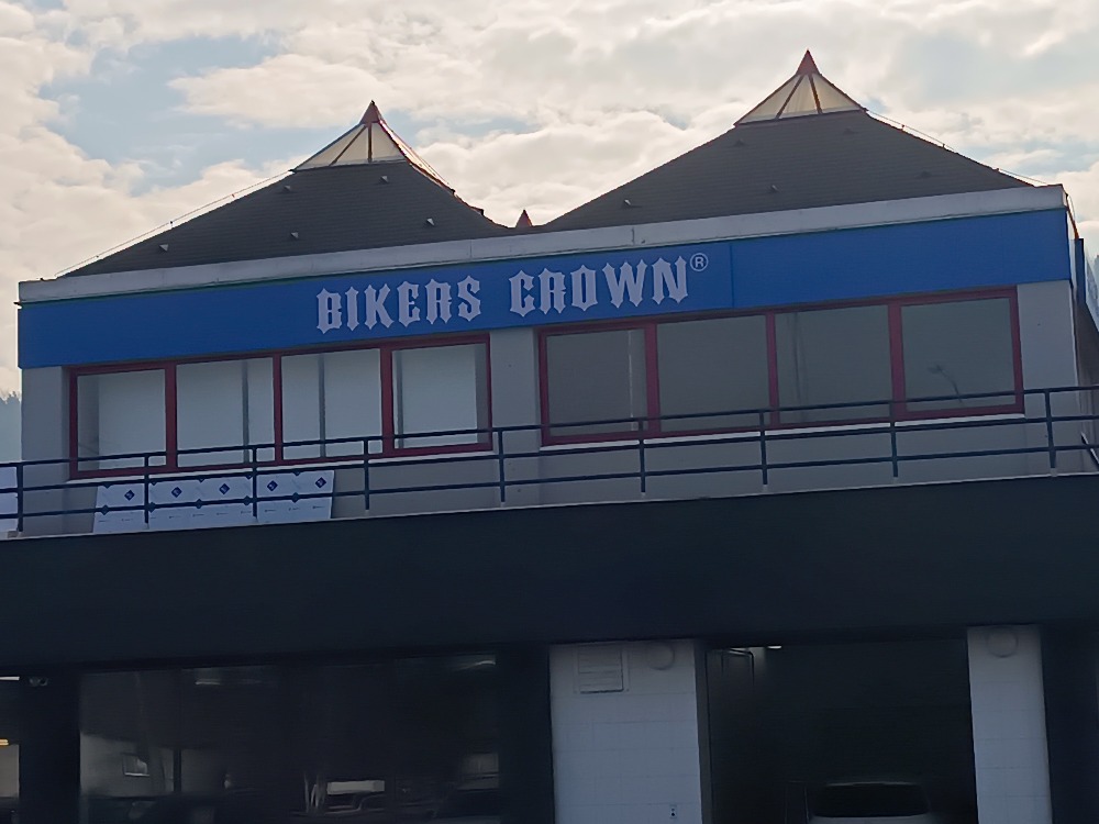 BIKERS CROWN foto 4