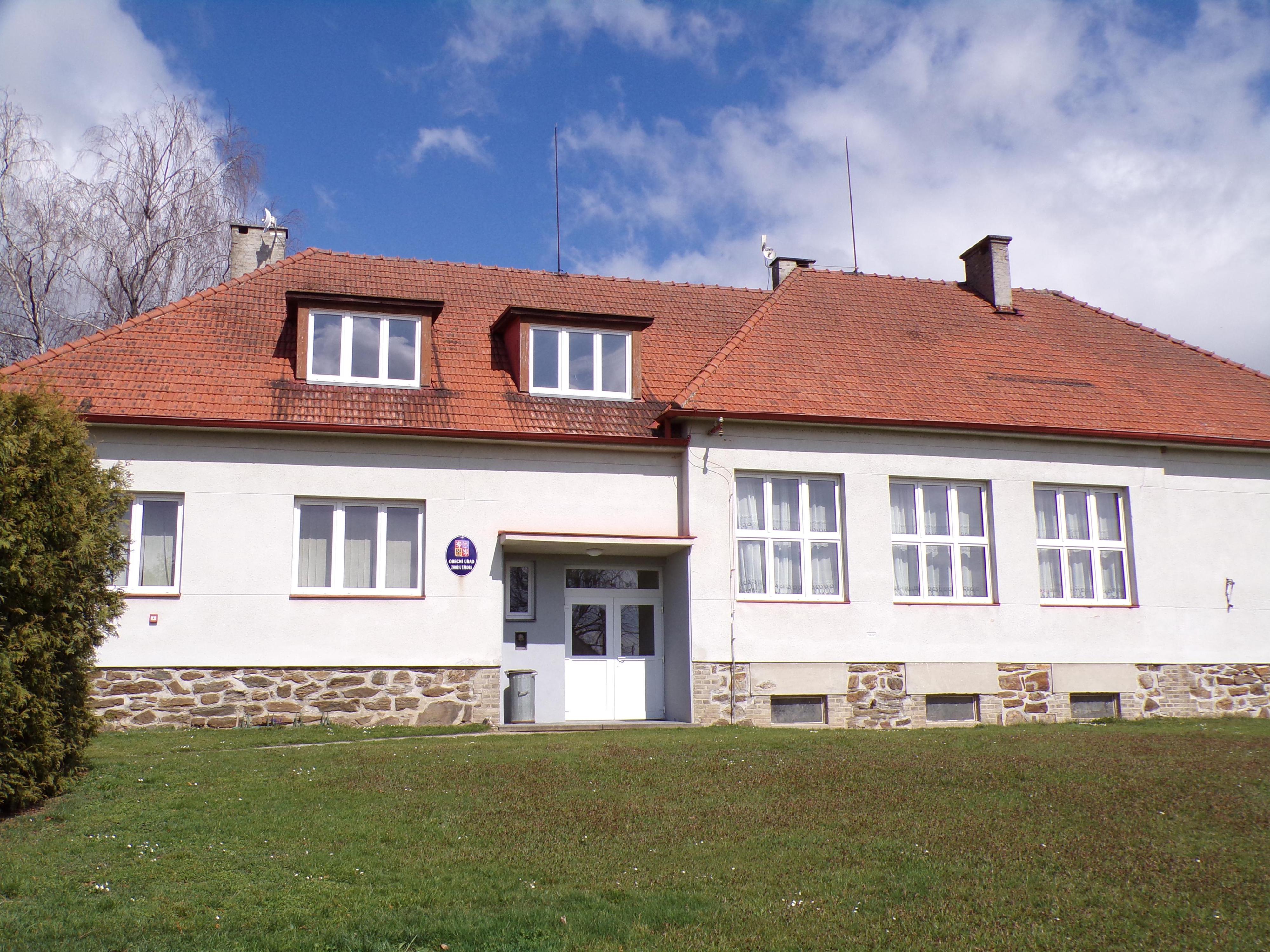 Zhoř u Tábora - obecní úřad foto 4