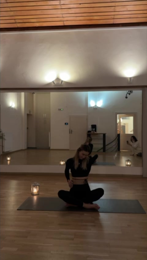ORIGAMI yoga studio foto 2 (náhled videa)