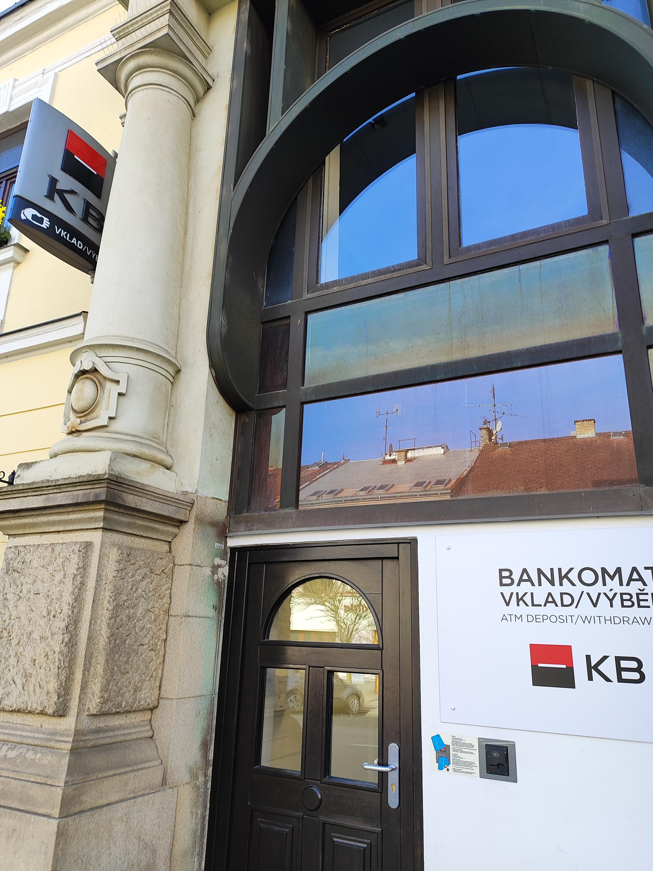 Bankomat Komerční banky foto 2