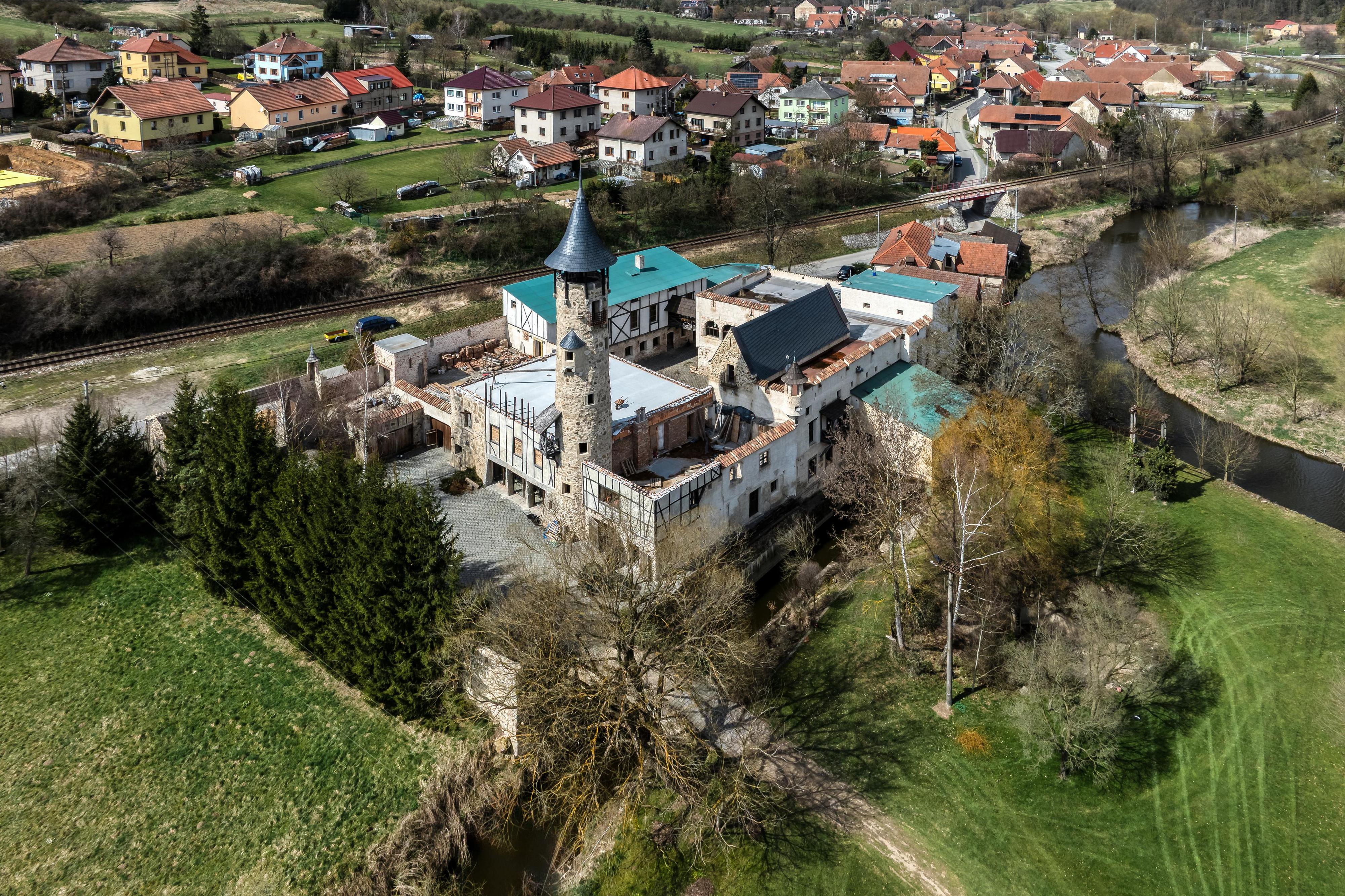 Za Vratama foto 2