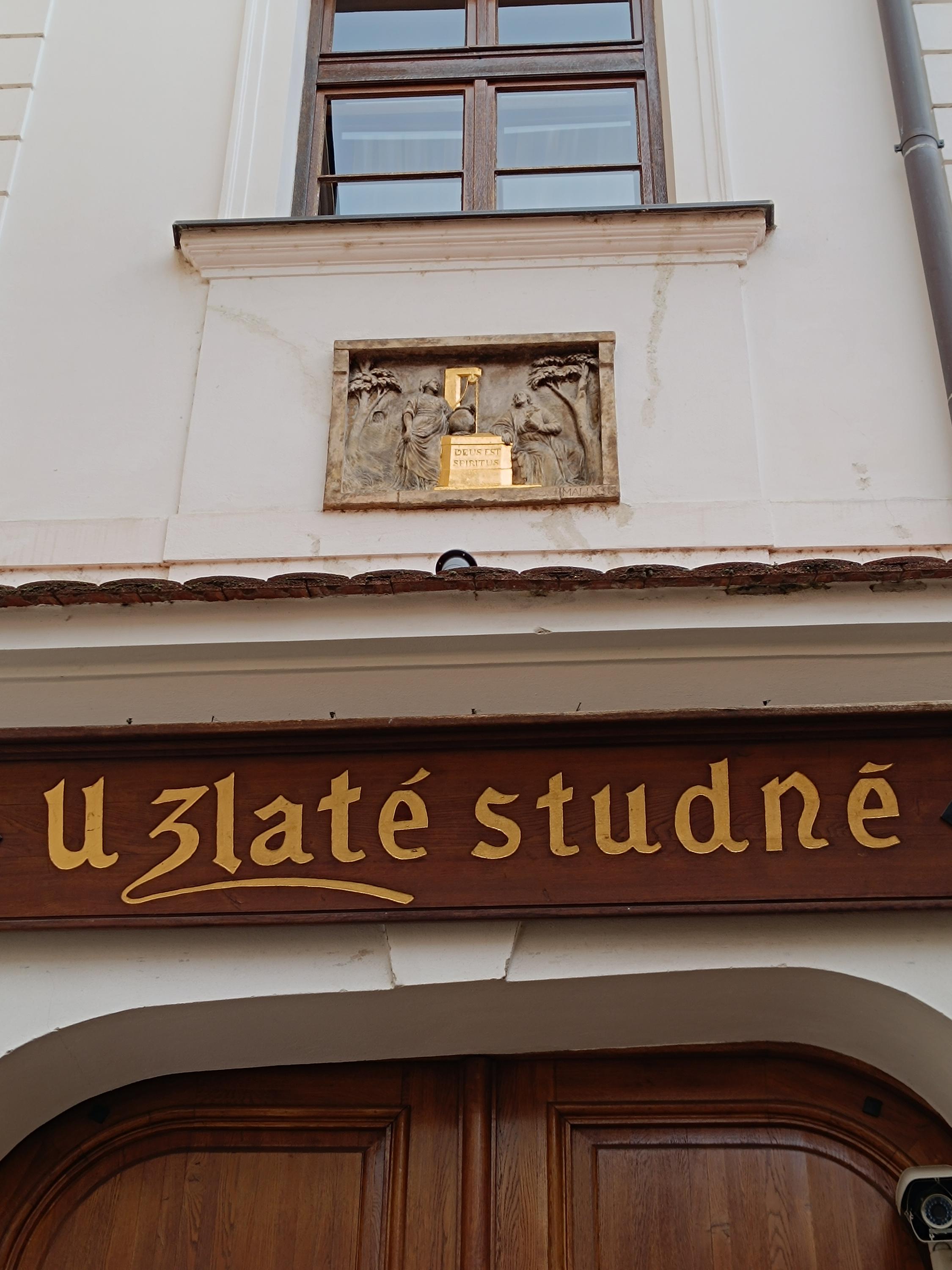 Hotel U Zlaté studně foto 6