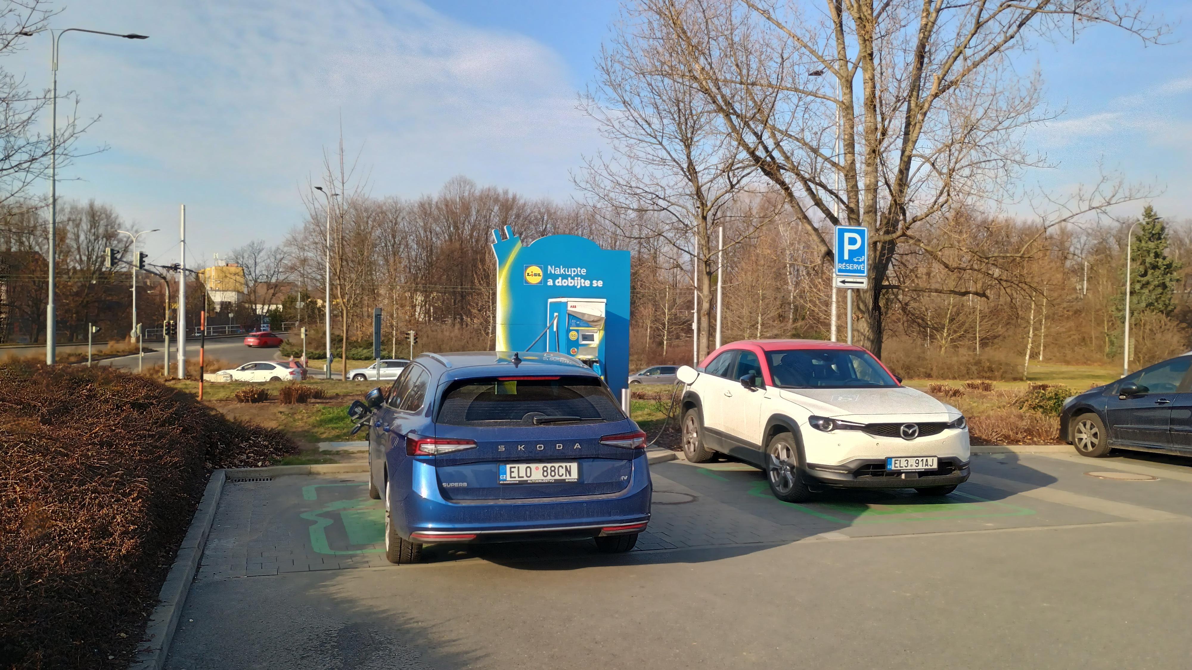Nabíjecí stanice Lidl foto 3