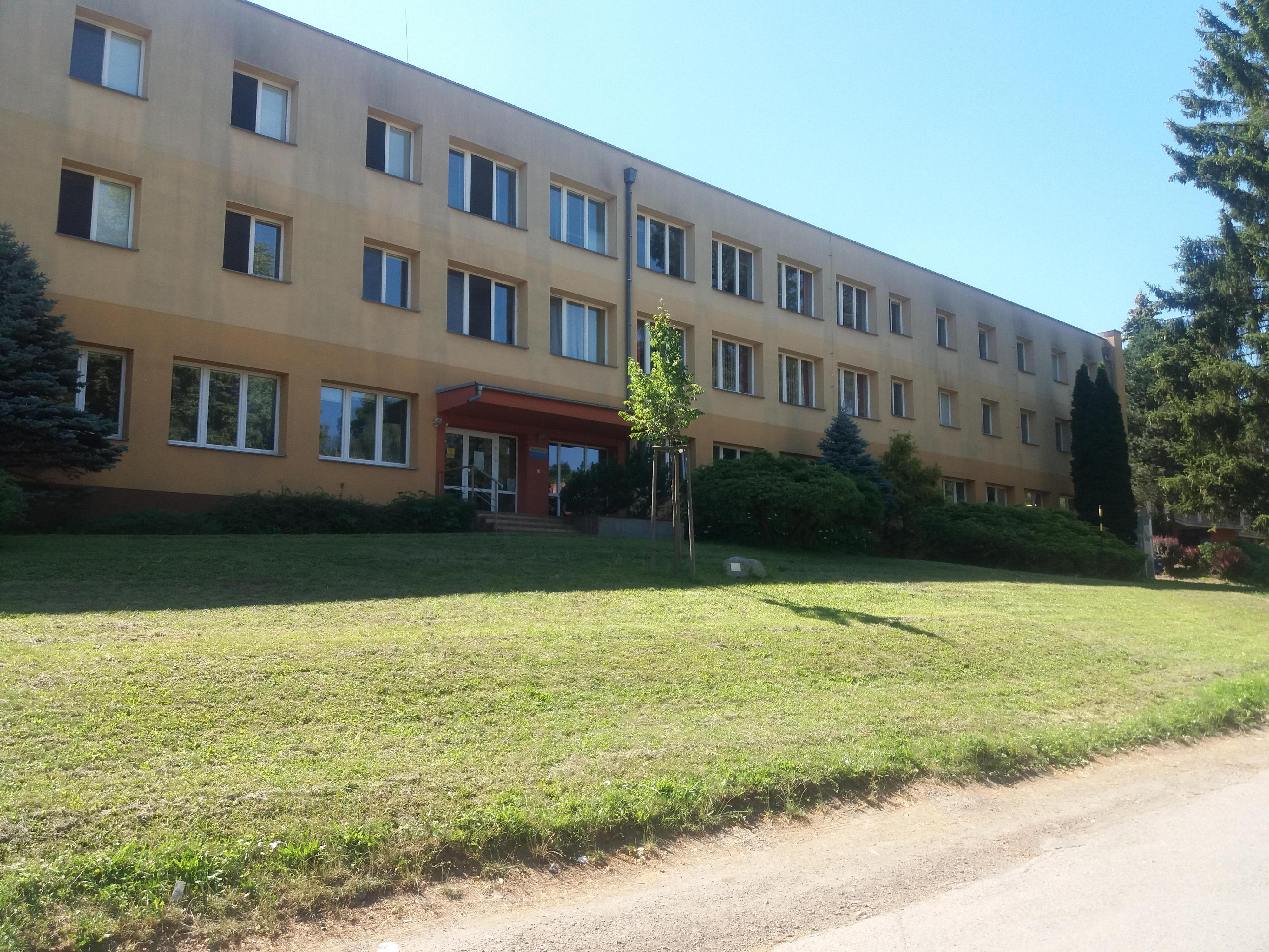 Střední škola oděvní a služeb Vizovice