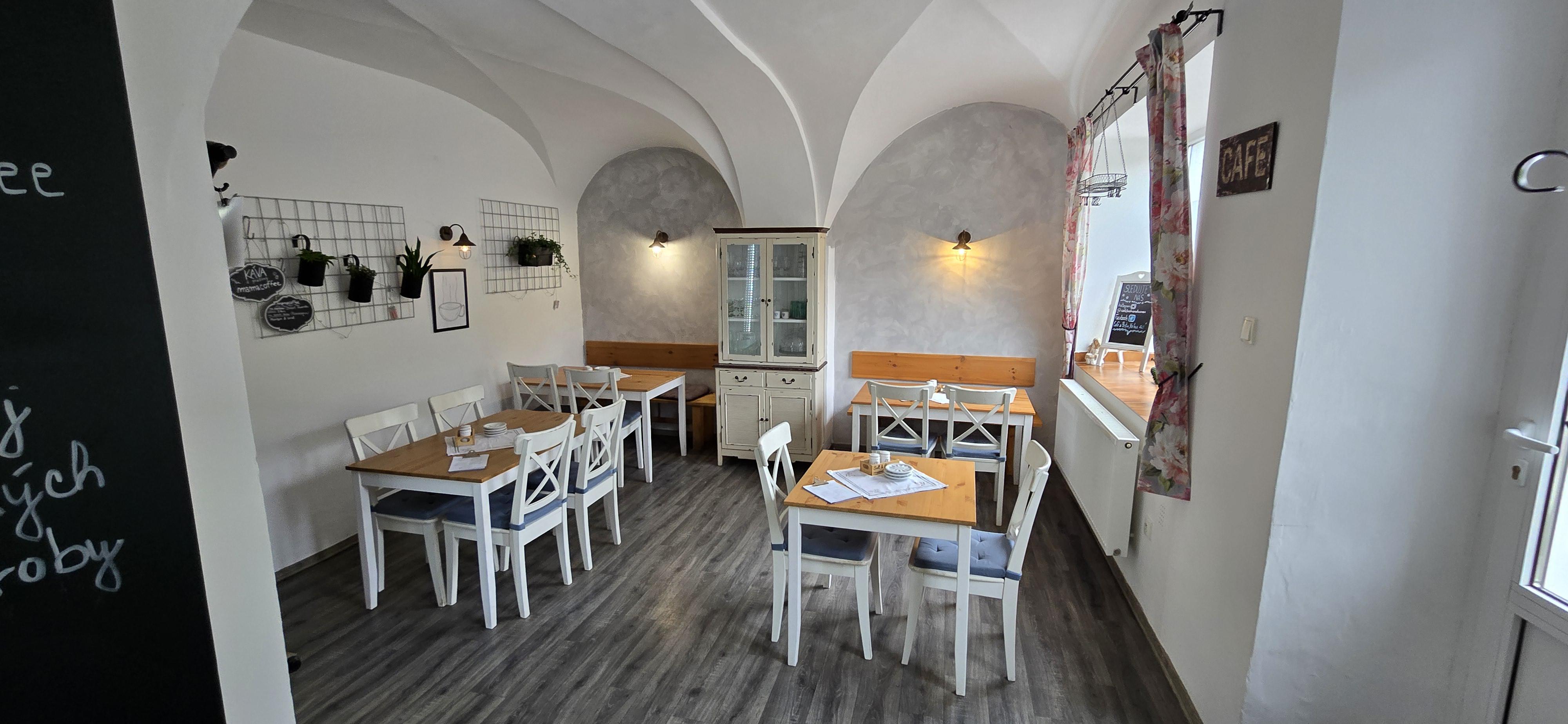 Café&Bistro "Na kus řeči"