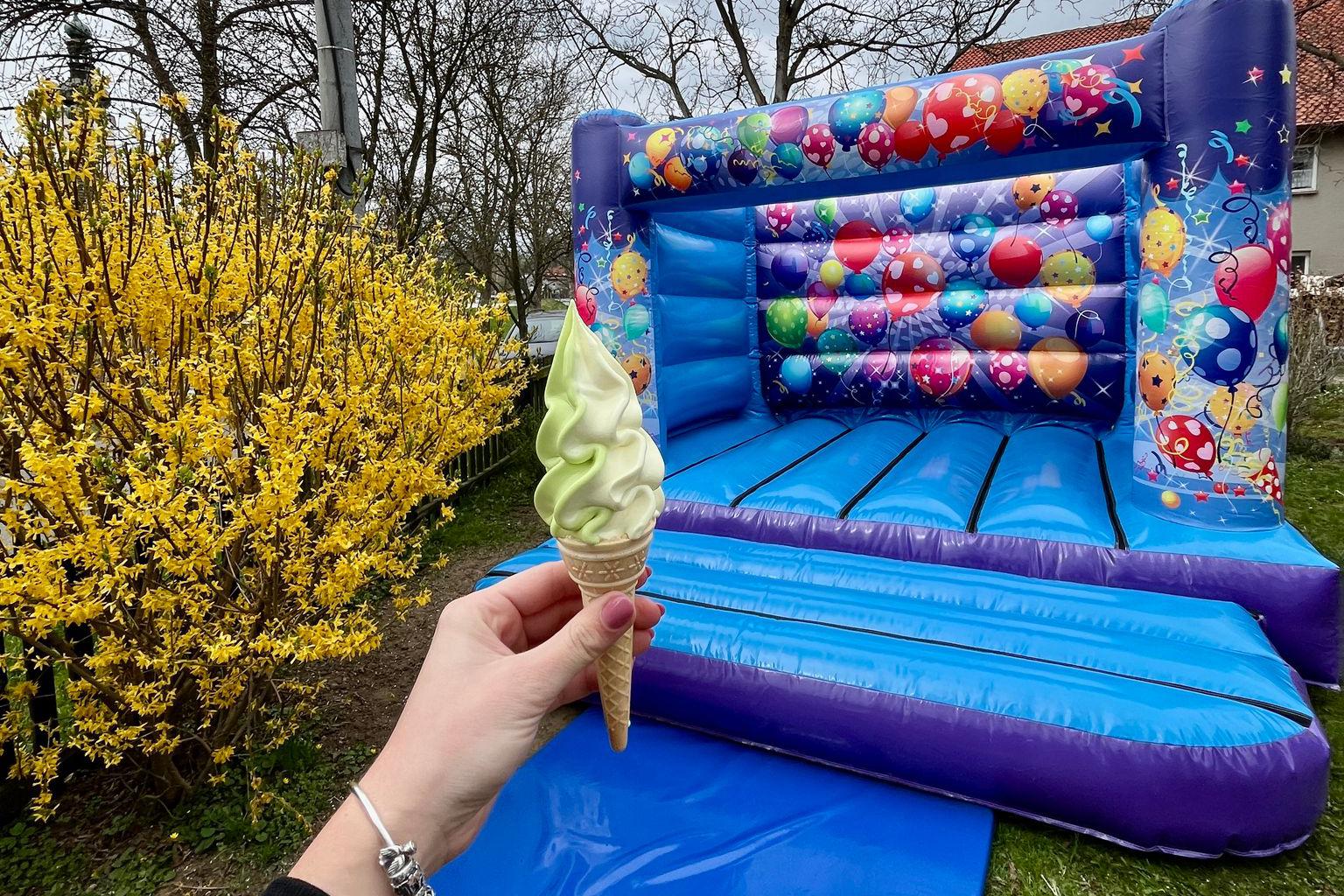 Zmrzlina u Hřiště