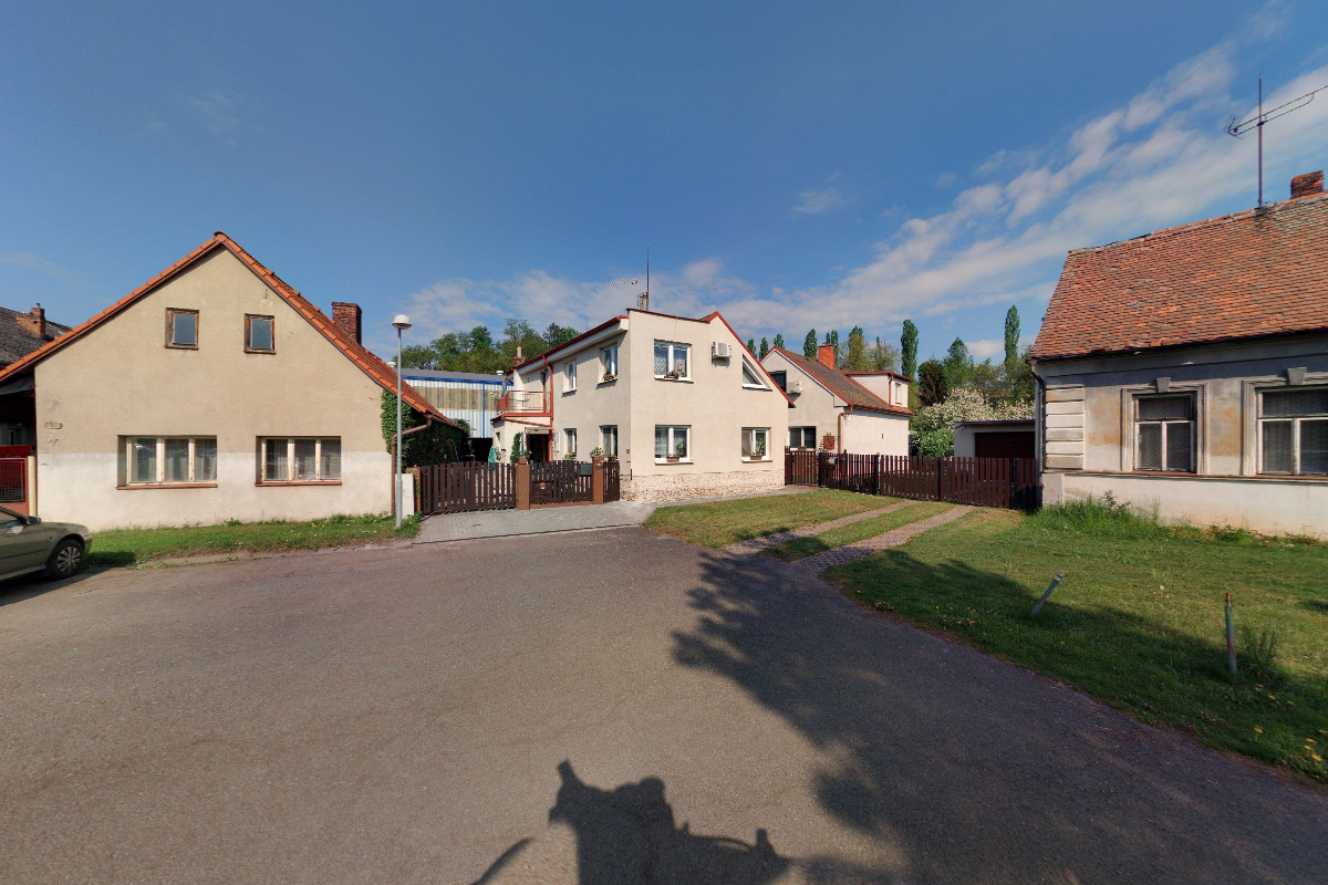 Salon Medu, gelové nehty, manikúra a pedikúra Petra Medunová