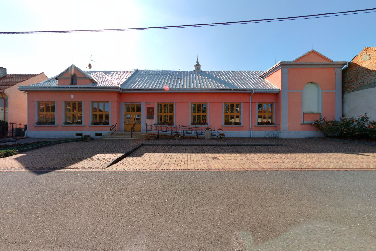 Dům kultury a sportu Jezernice