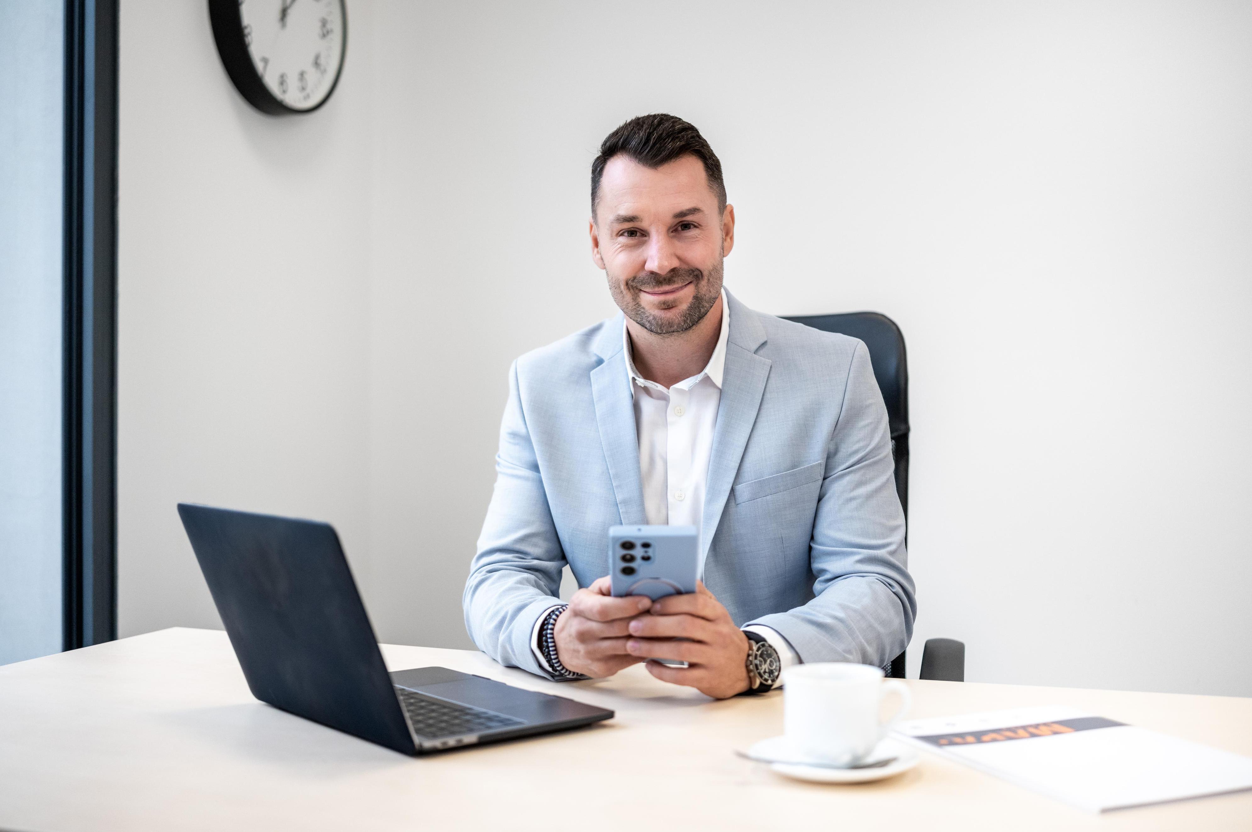 Realitní makléř Petr Sachar