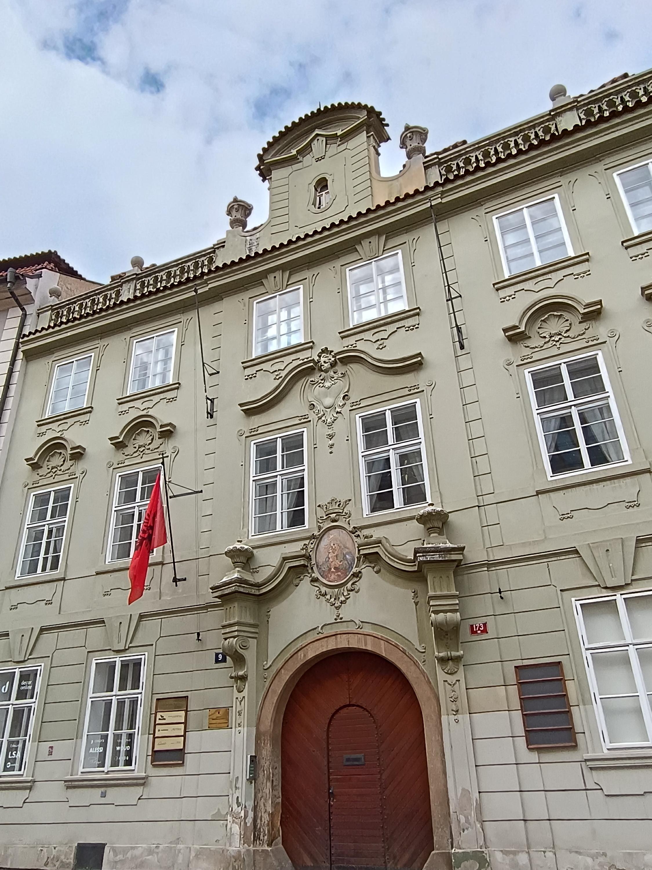 Albánie - Velvyslanectví Albánské republiky foto 3