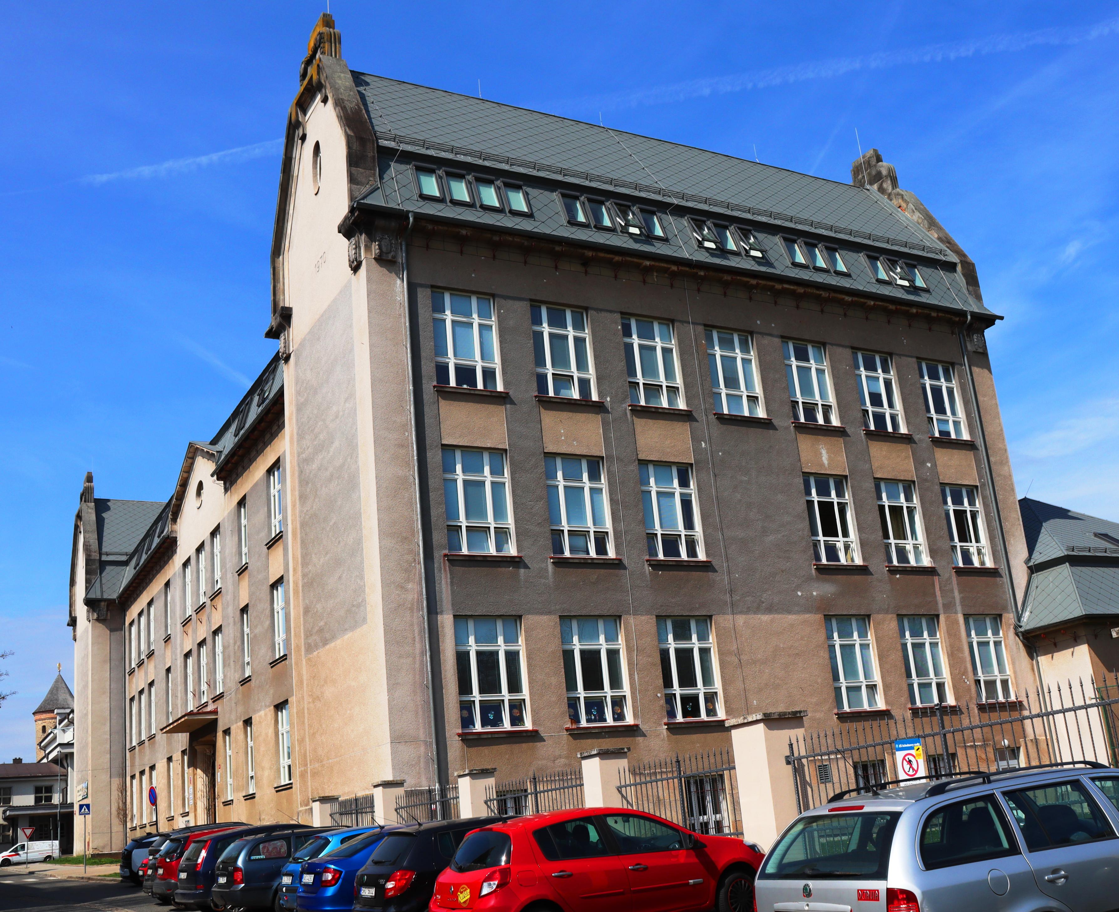 ZŠ Schulzovy sady, Dvůr Králové nad Labem foto 3