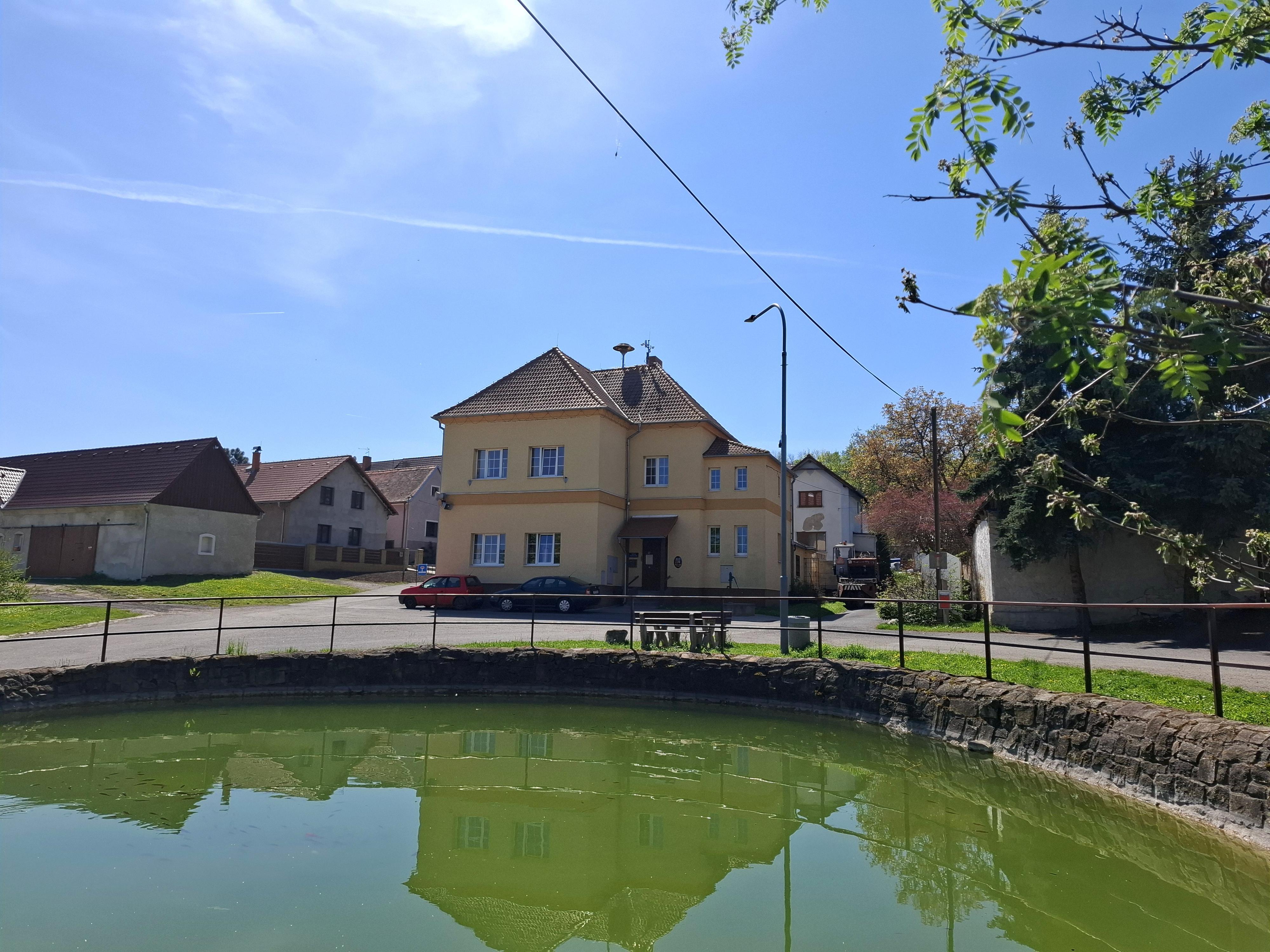 Vchynice - obecní úřad foto 3