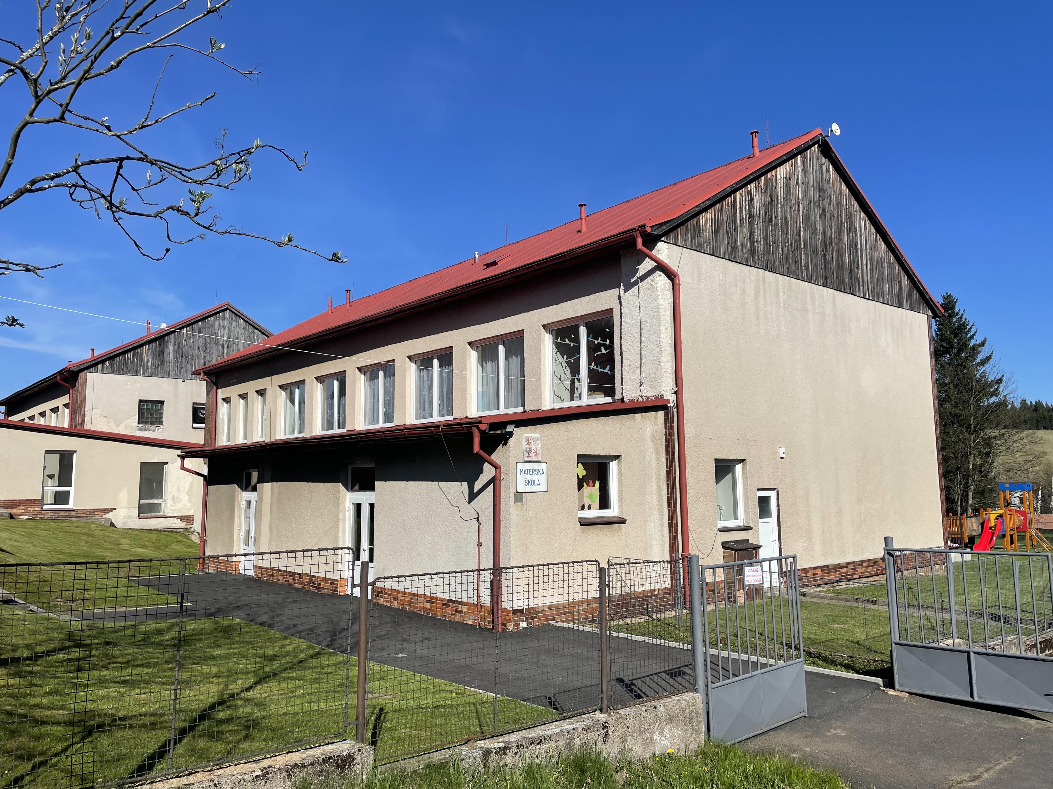 ZŠ a MŠ sgr. J.C. Kluttze, Kovářská