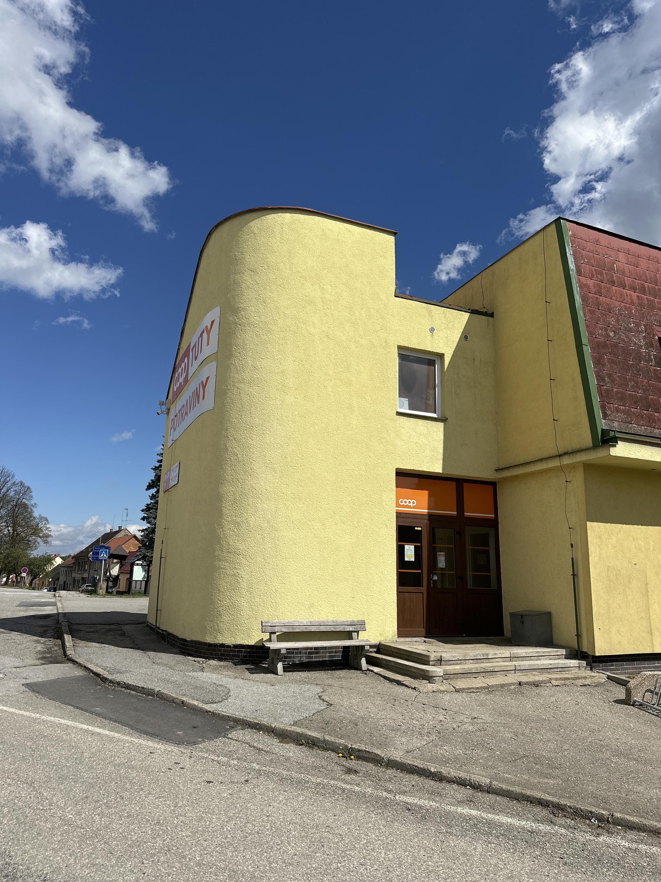 Potraviny COOP TUTY foto 3