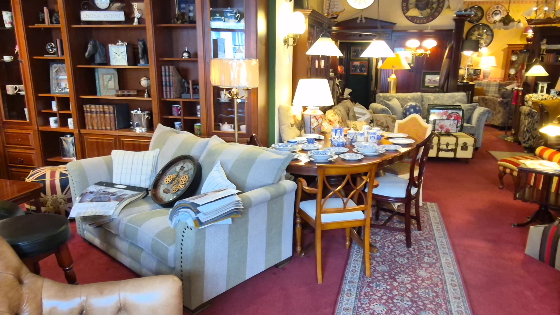 BARRINGTON FURNITURE - stylový nábytek, luxusní nábytek a luxusní sedačky foto 2 (náhled videa)