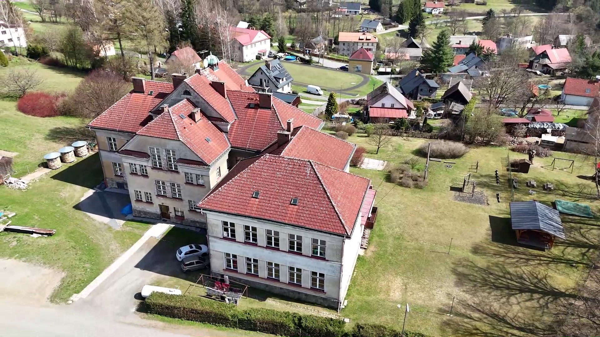 ZŠ a MŠ Jesenný foto 4