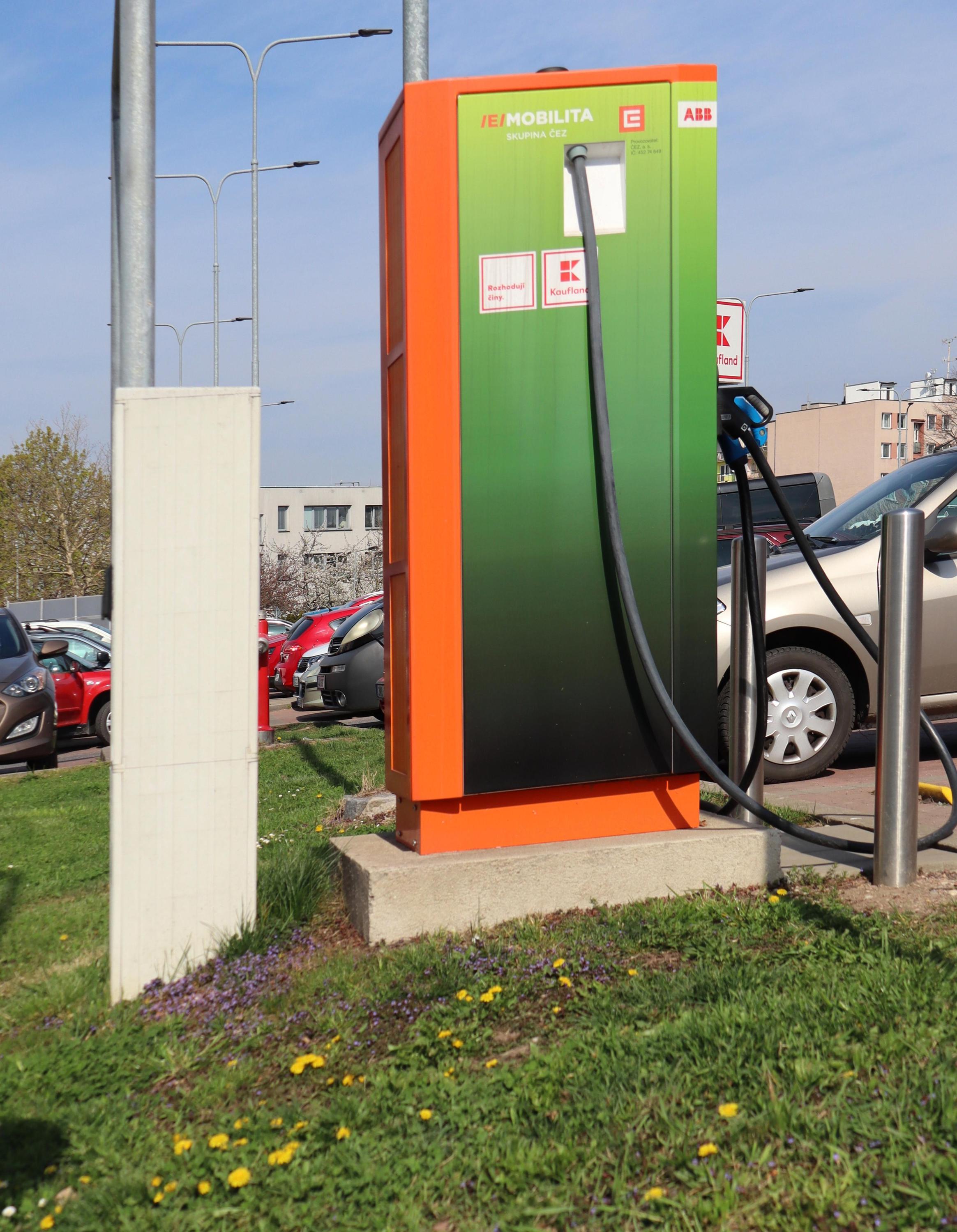 Nabíjecí stanice ČEZ foto 5