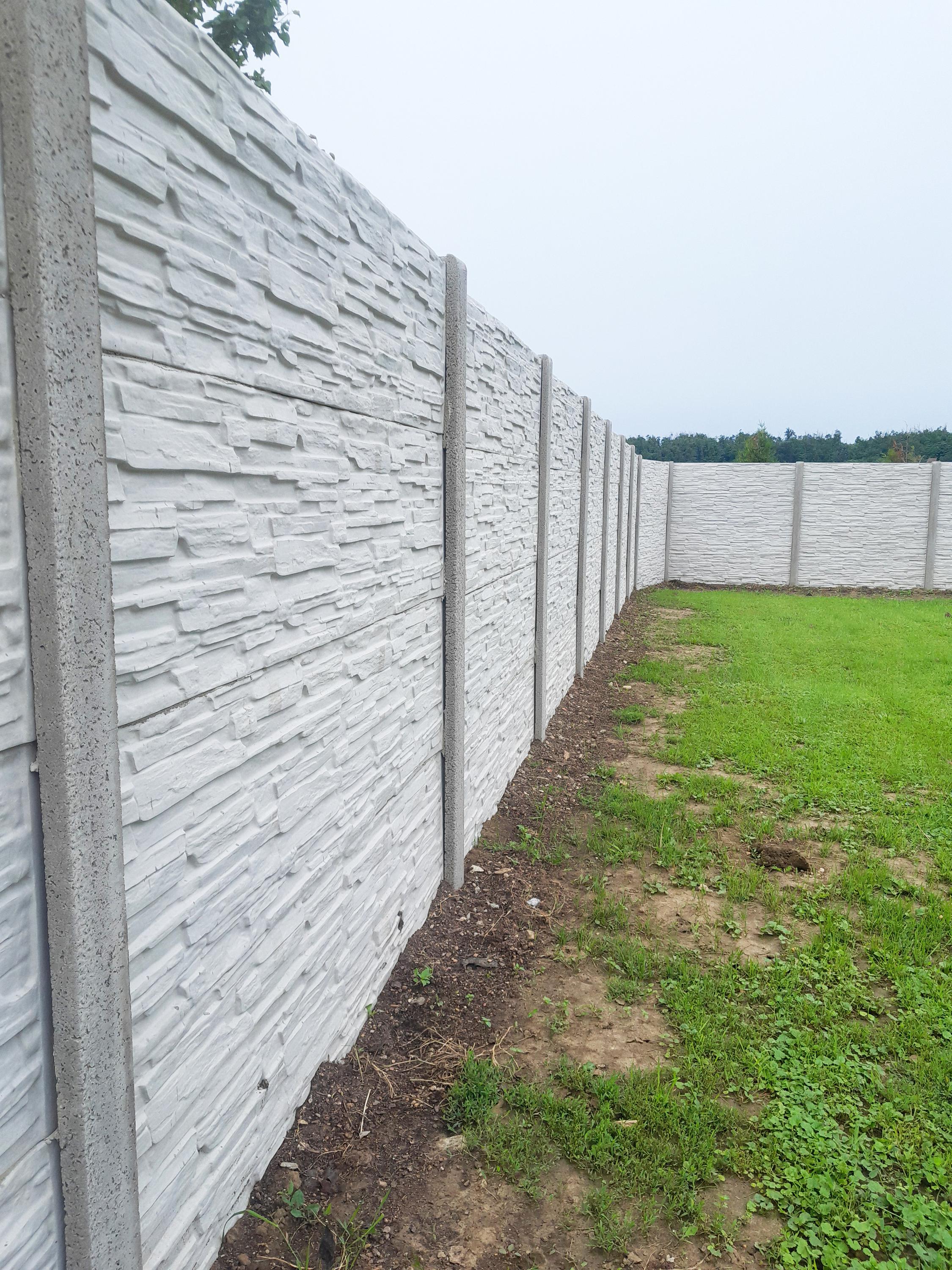 Bezděk stavby s.r.o. - betonové ploty foto 2