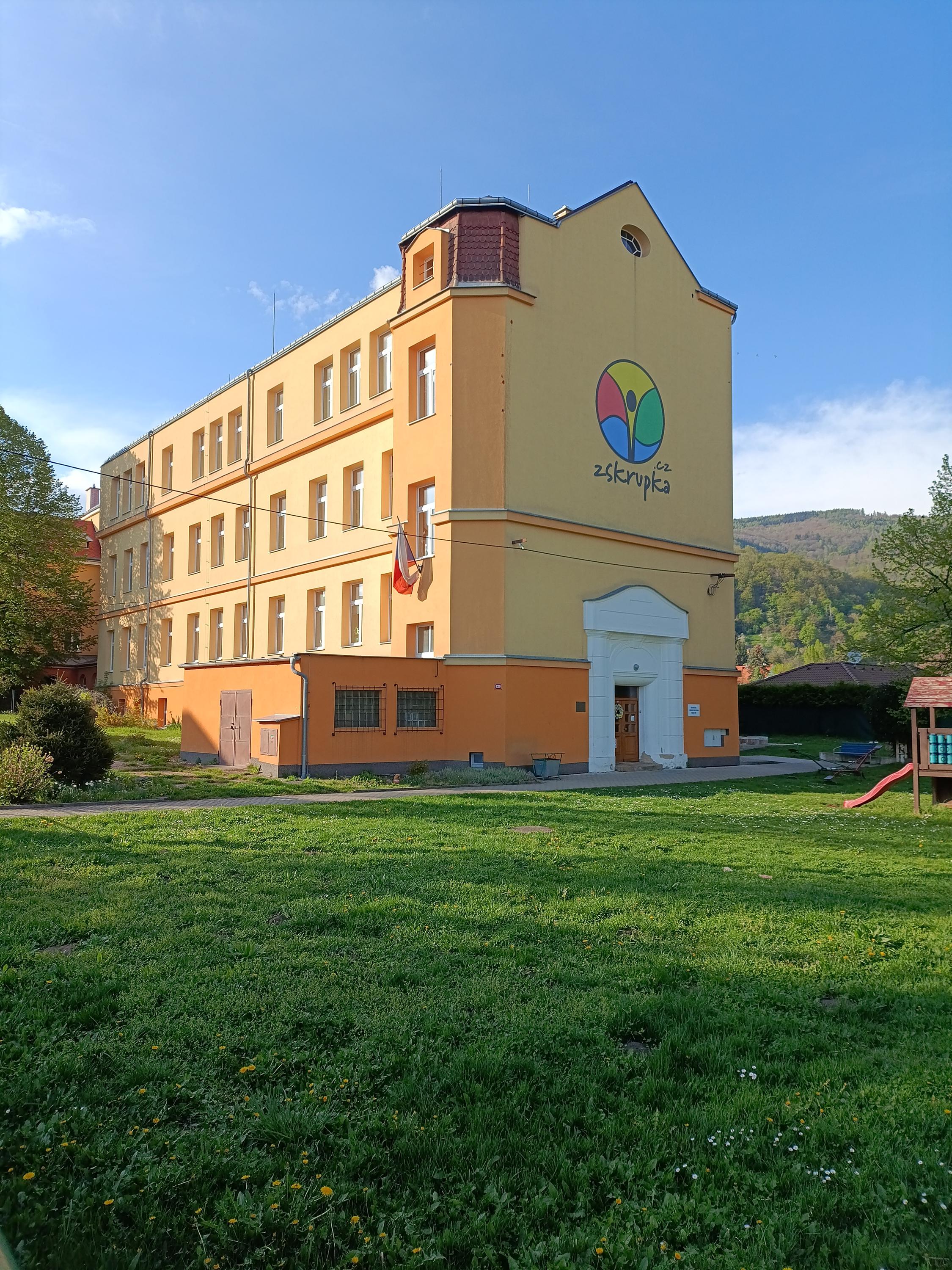 ZŠ a MŠ Krupka, Na Hamrech