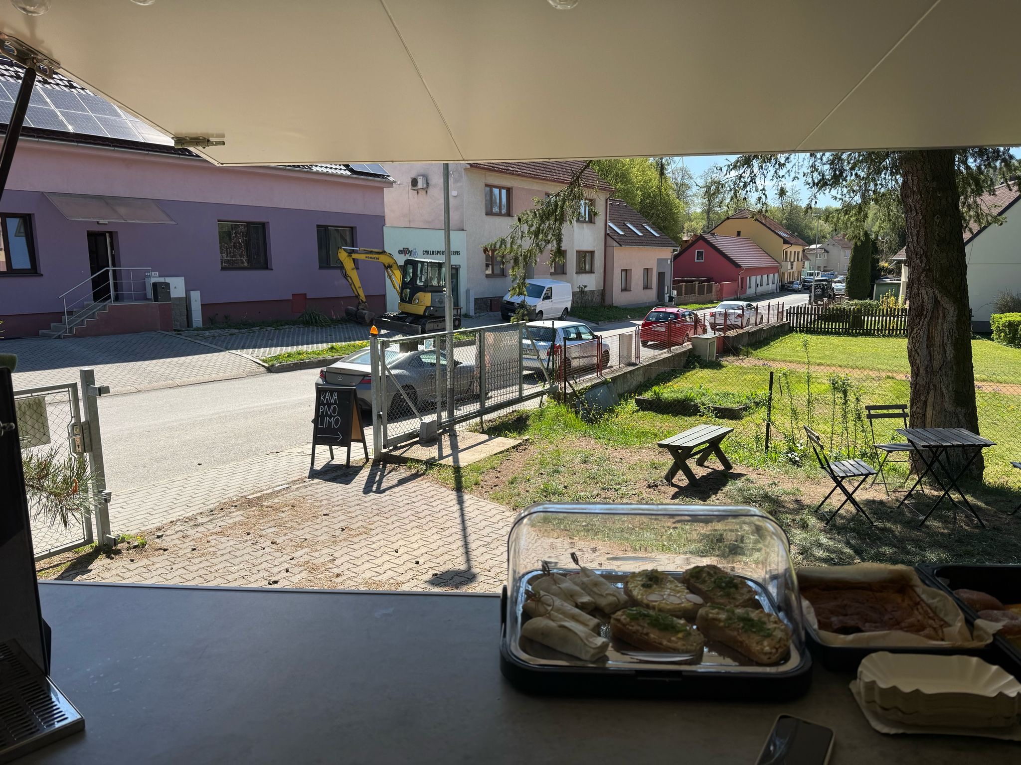 Shuffle Café Foodtruck Lelekovice foto 2
