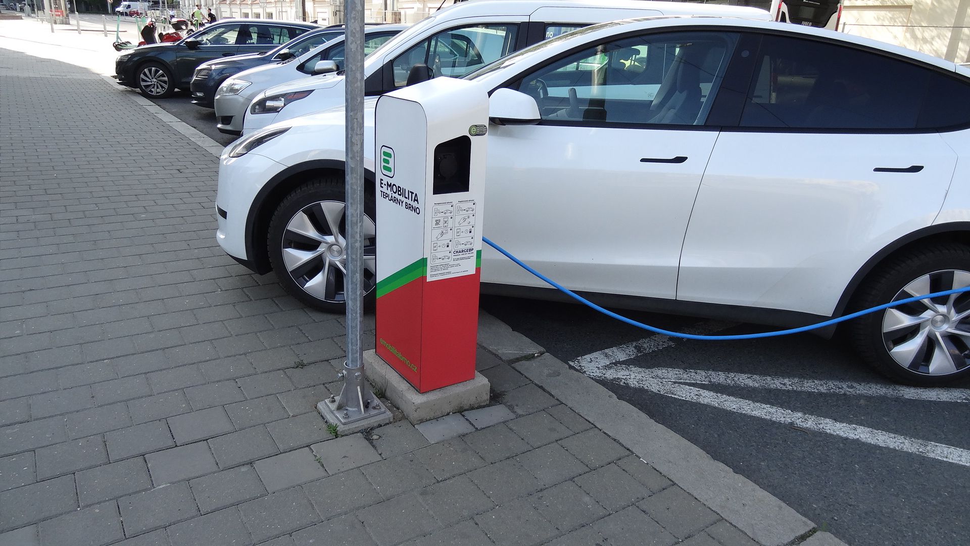 Teplárny Brno, a.s. - nabíjecí stanice foto 3