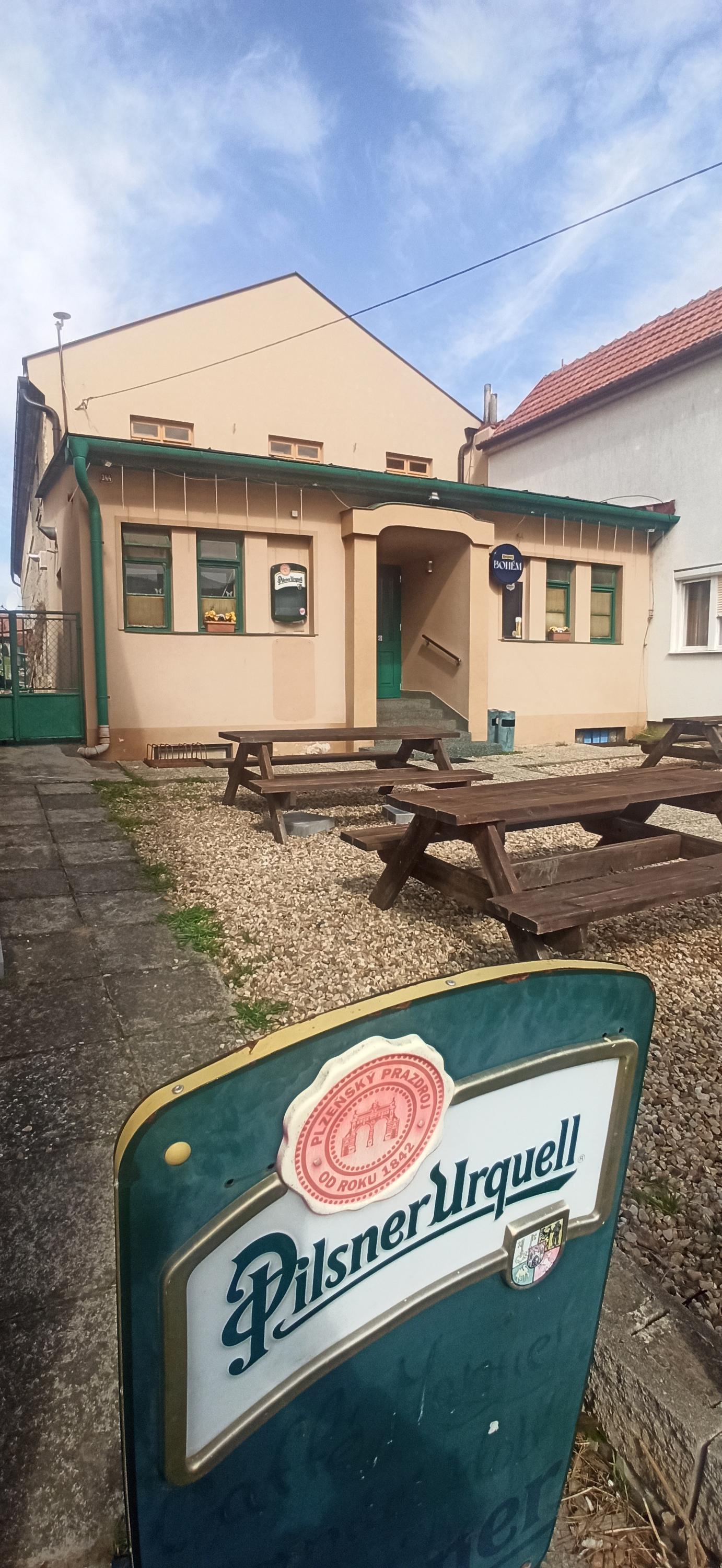 Kino klub - kavárna foto 2