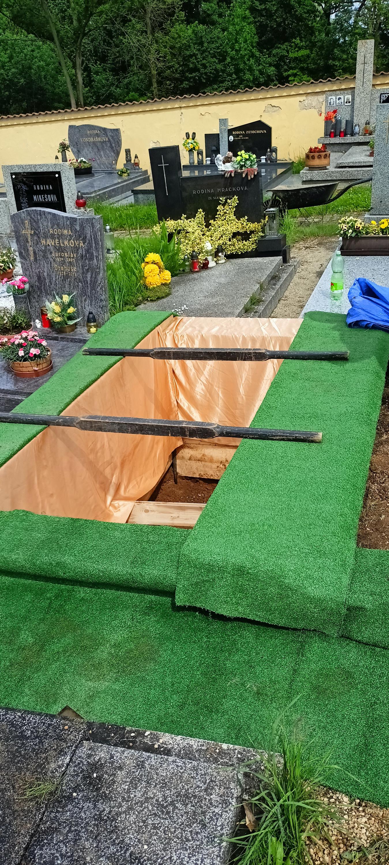 Hrobnické práce Lerch foto 3