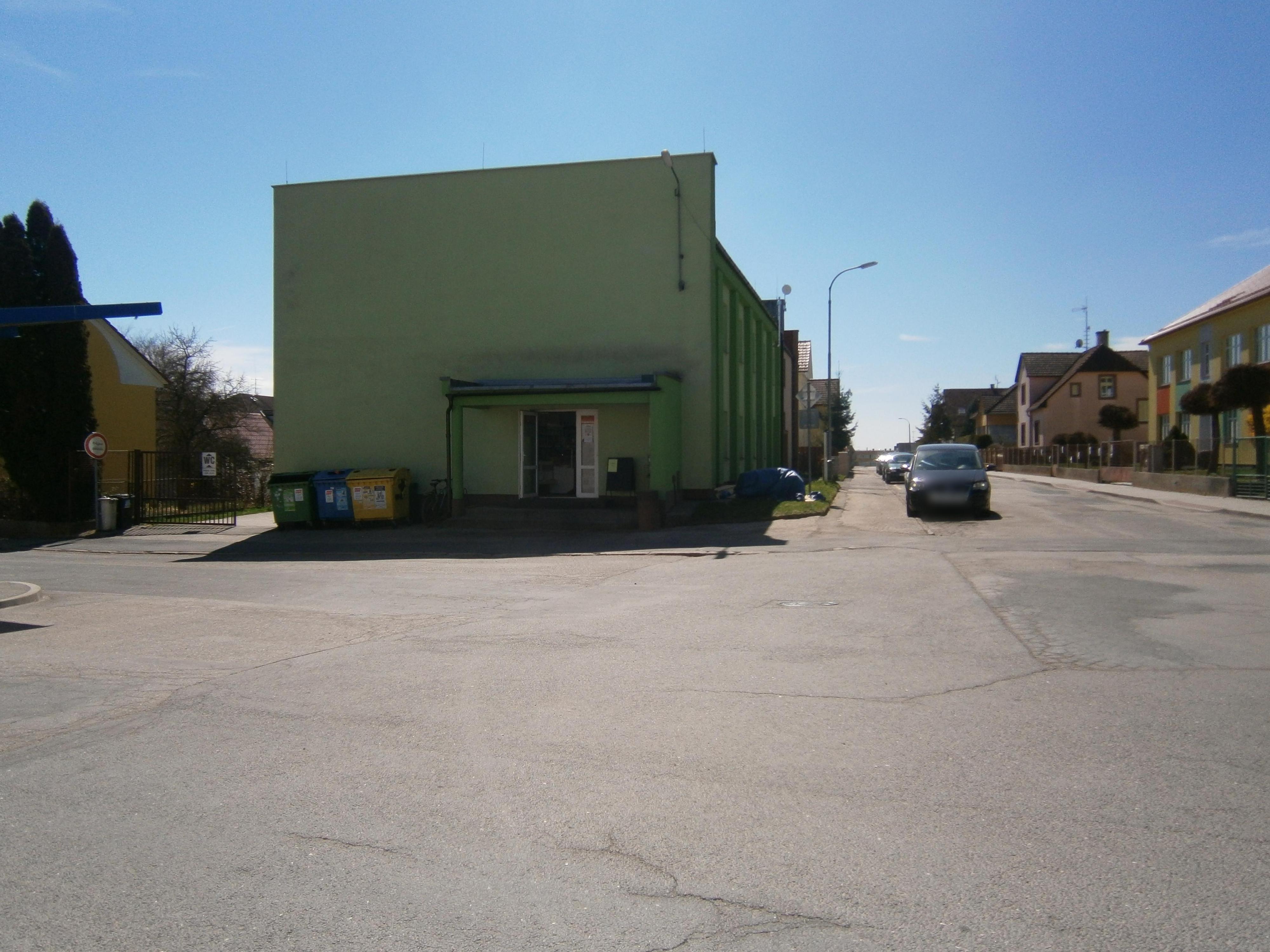 Jednota, spotřební družstvo v Kamenici nad Lipou, družstvo foto 2