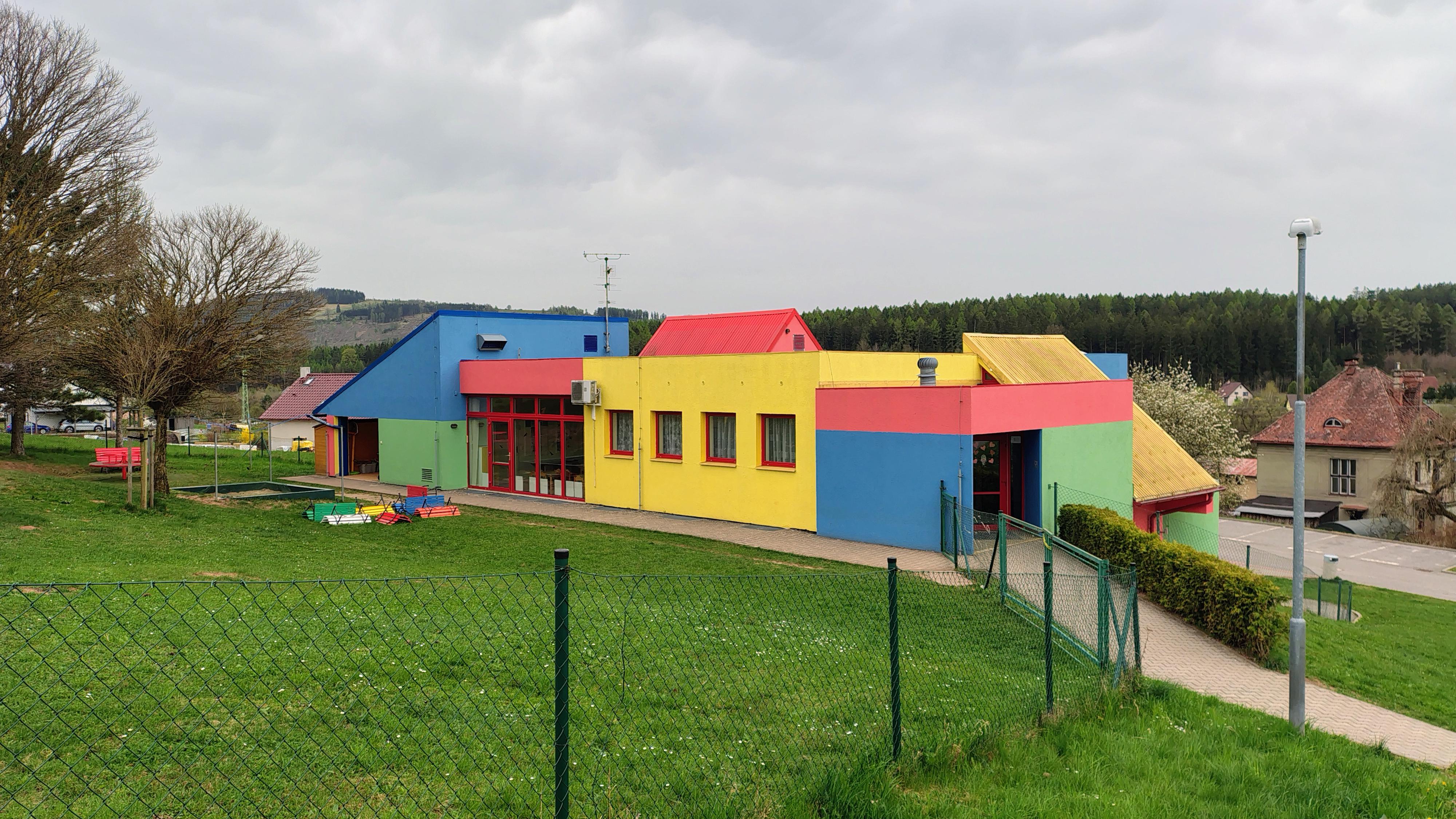 ZŠ a MŠ Mostek foto 2