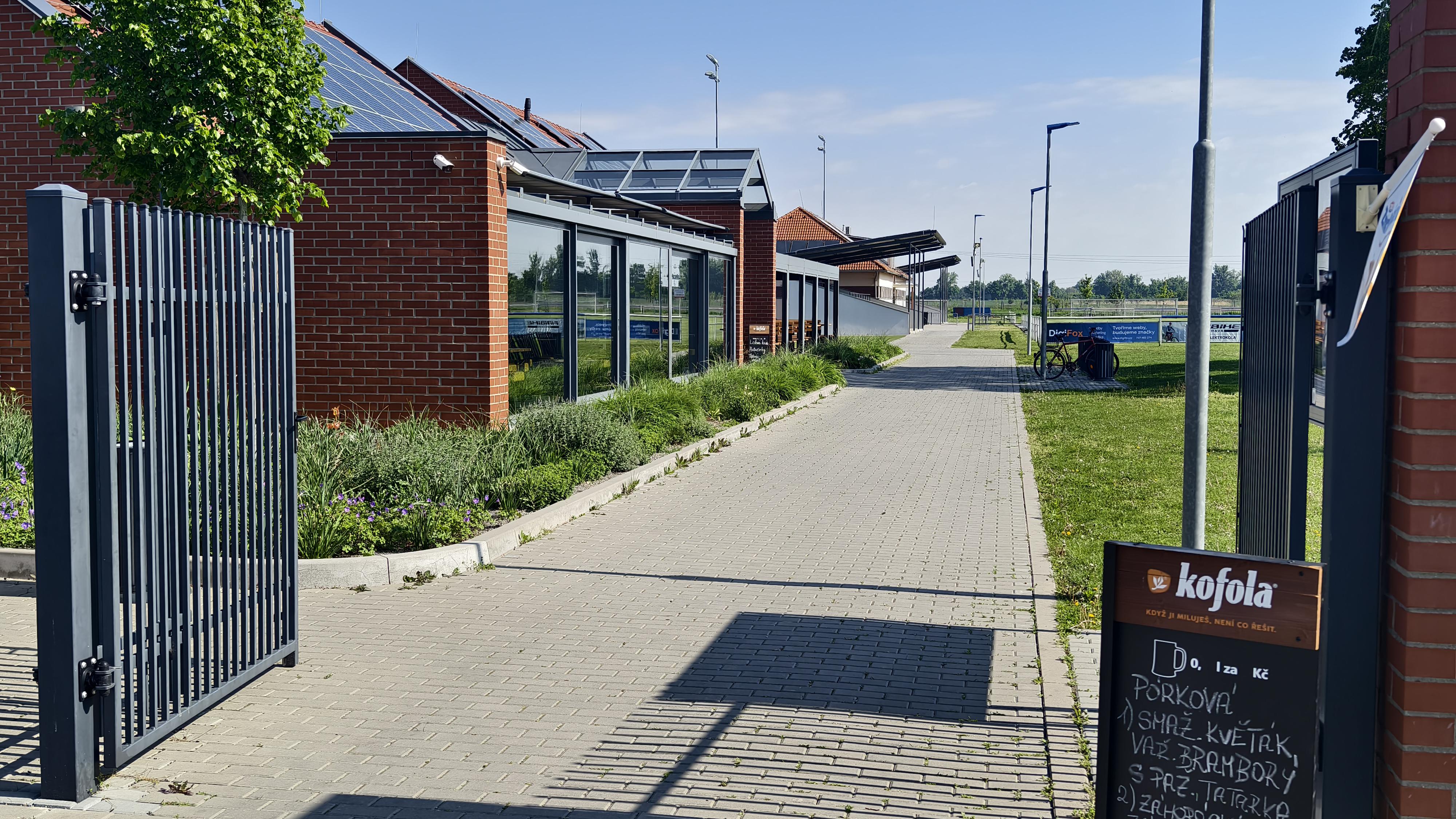 Sportklub Kostice - Restaurace s bowlingem