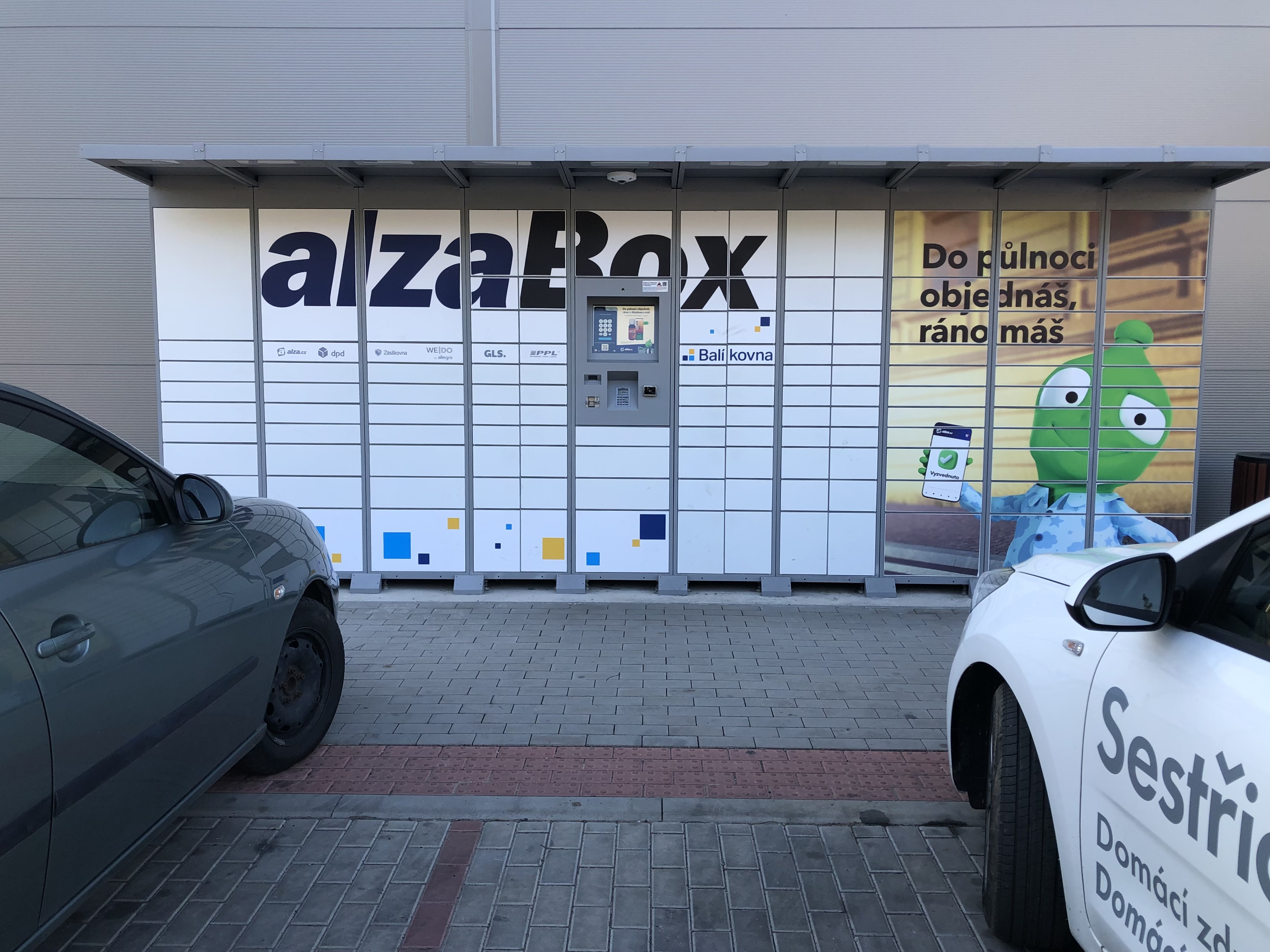AlzaBox foto 2