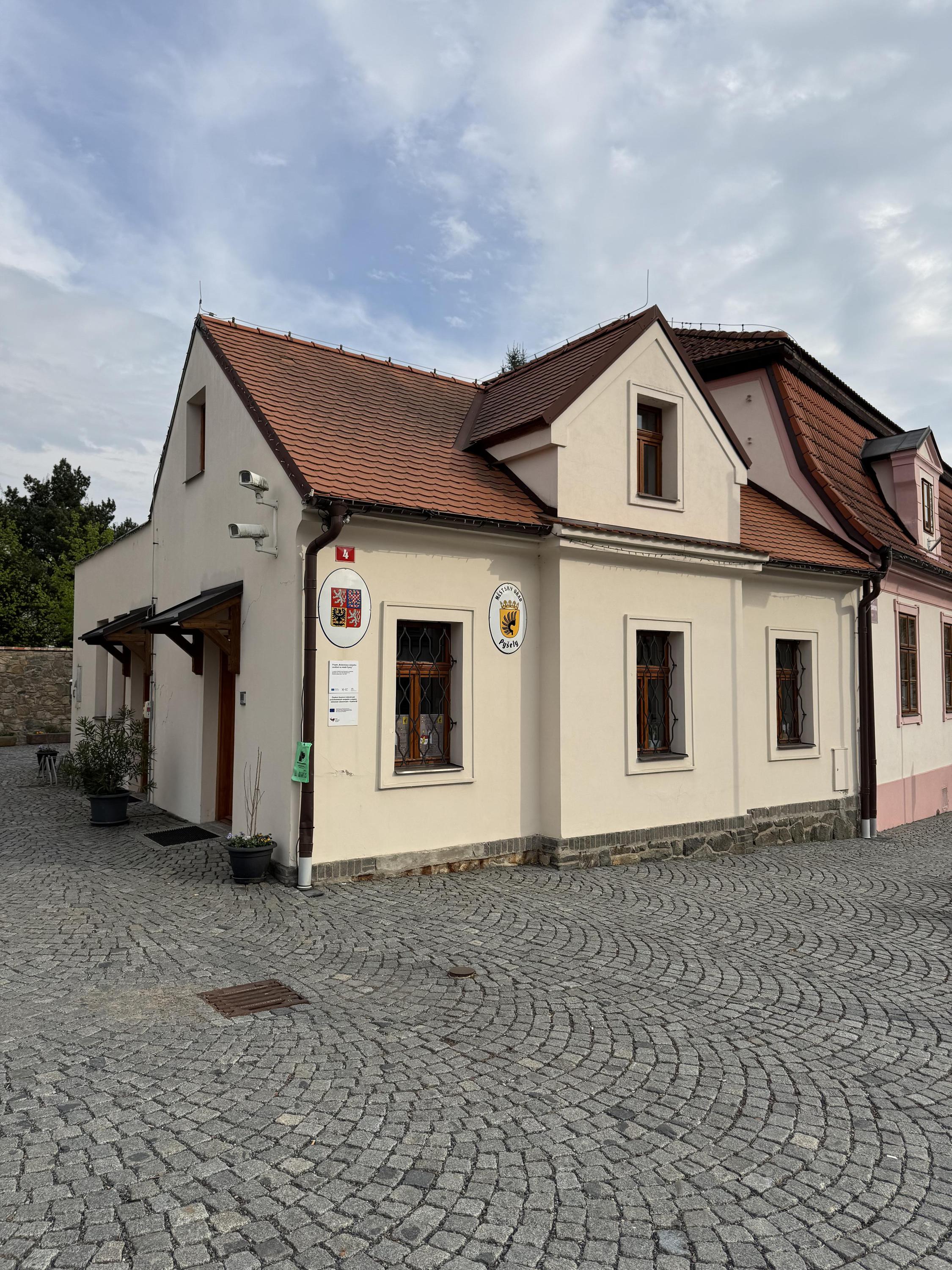 Městská knihovna Pyšely foto 4