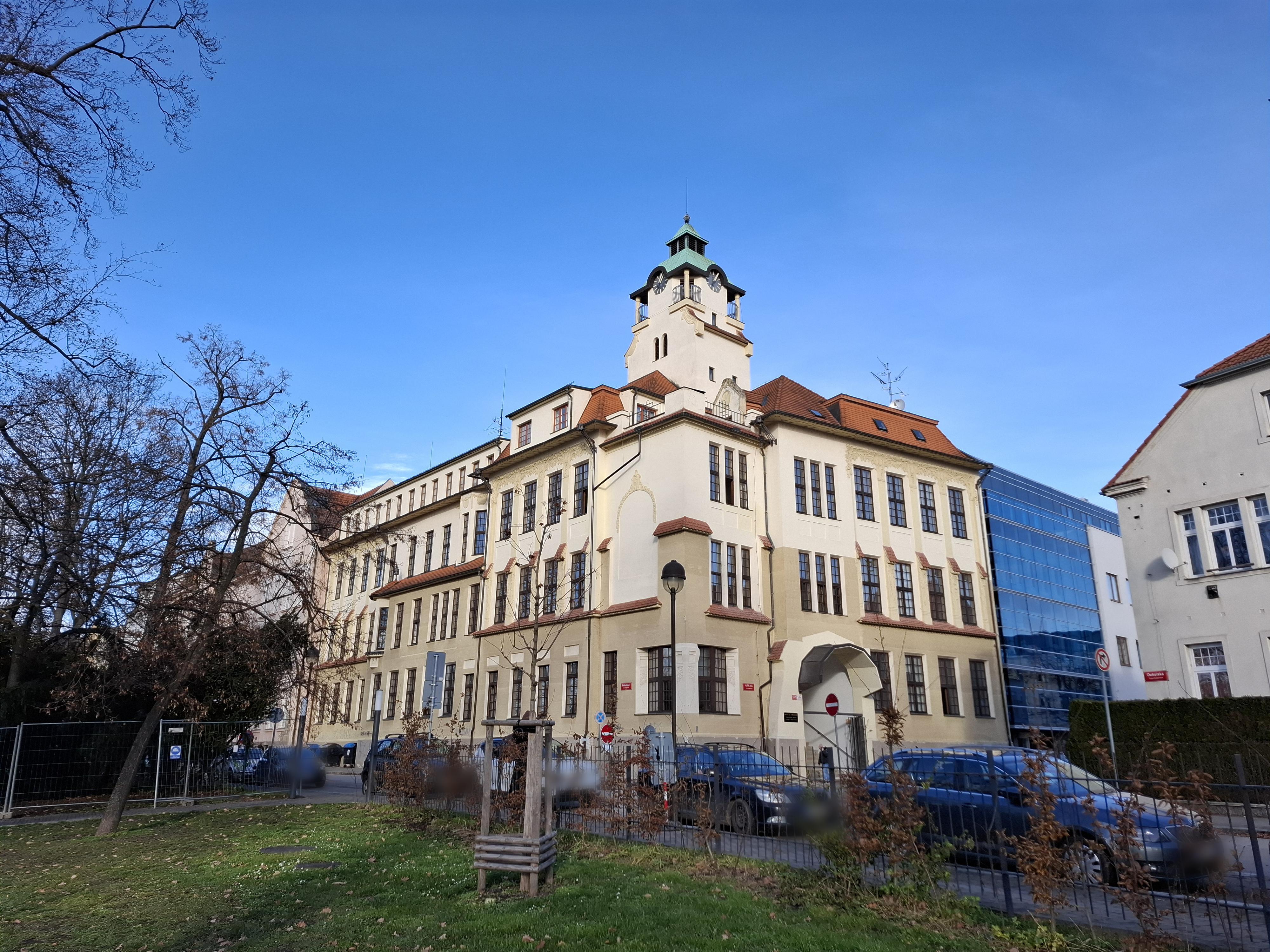 Pedagogická fakulta Jihočeské univerzity Dukelská 9