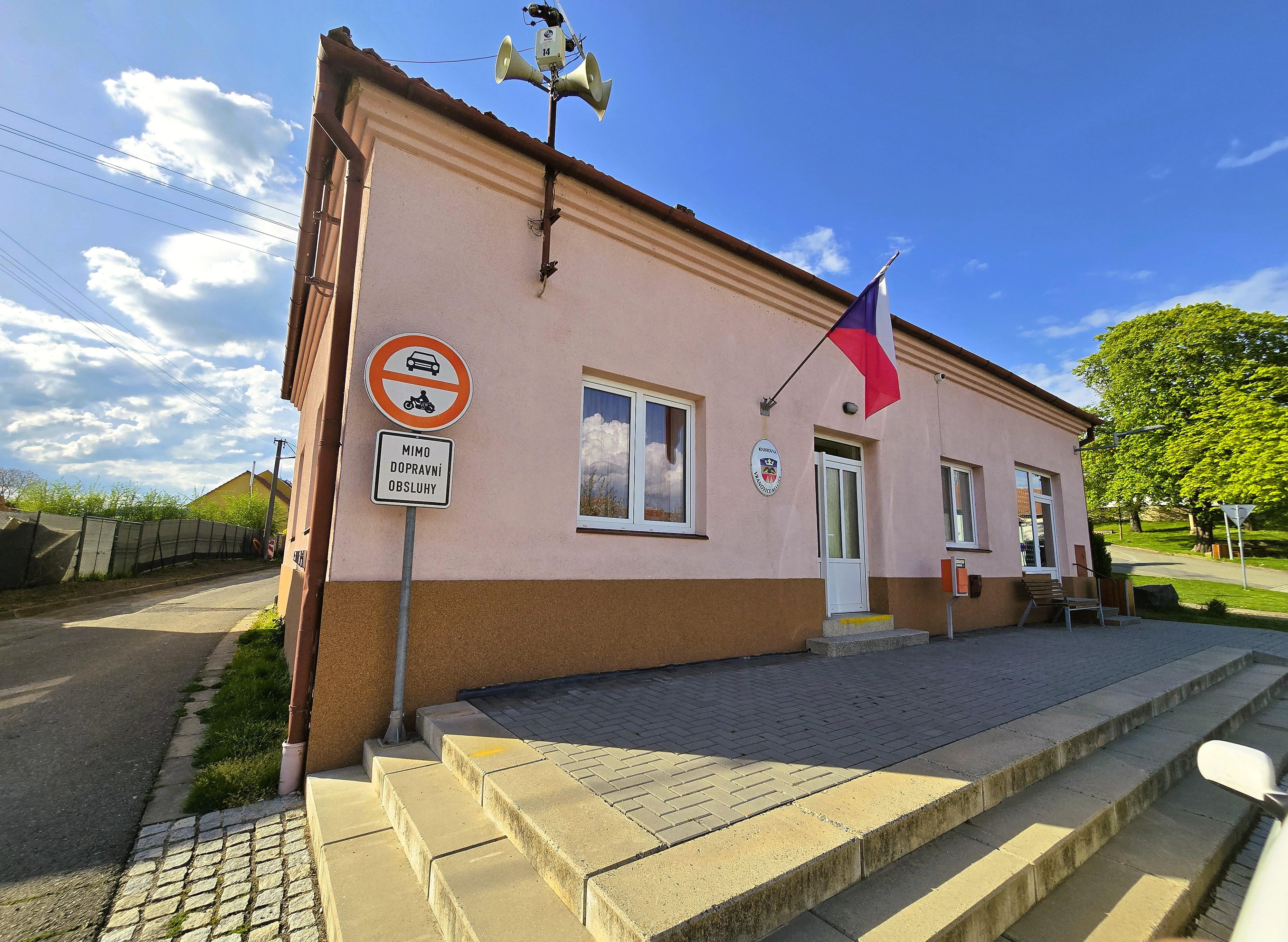 Obec Vranovice-Kelčice knihovna foto 2