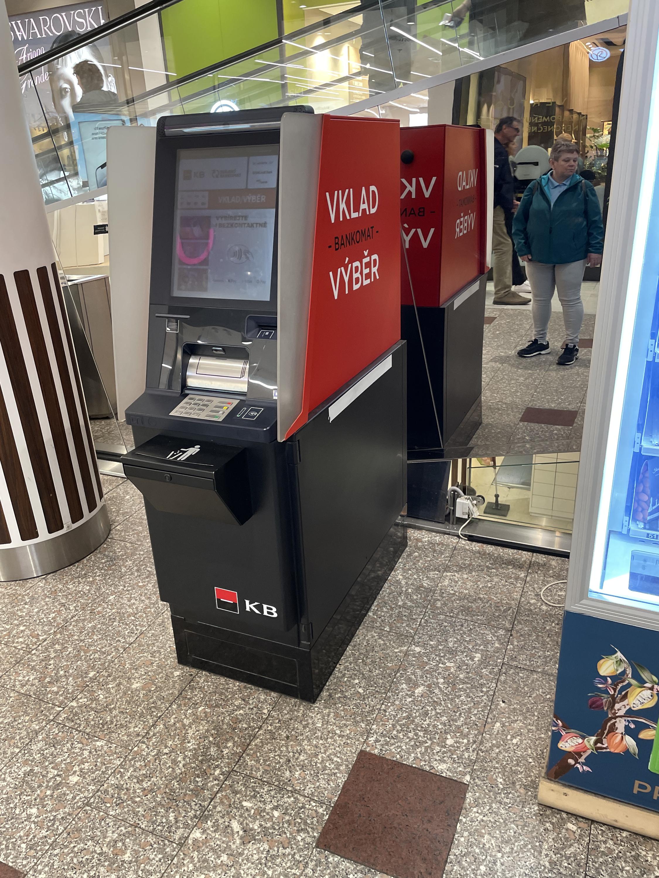 Bankomat Komerční banky foto 2